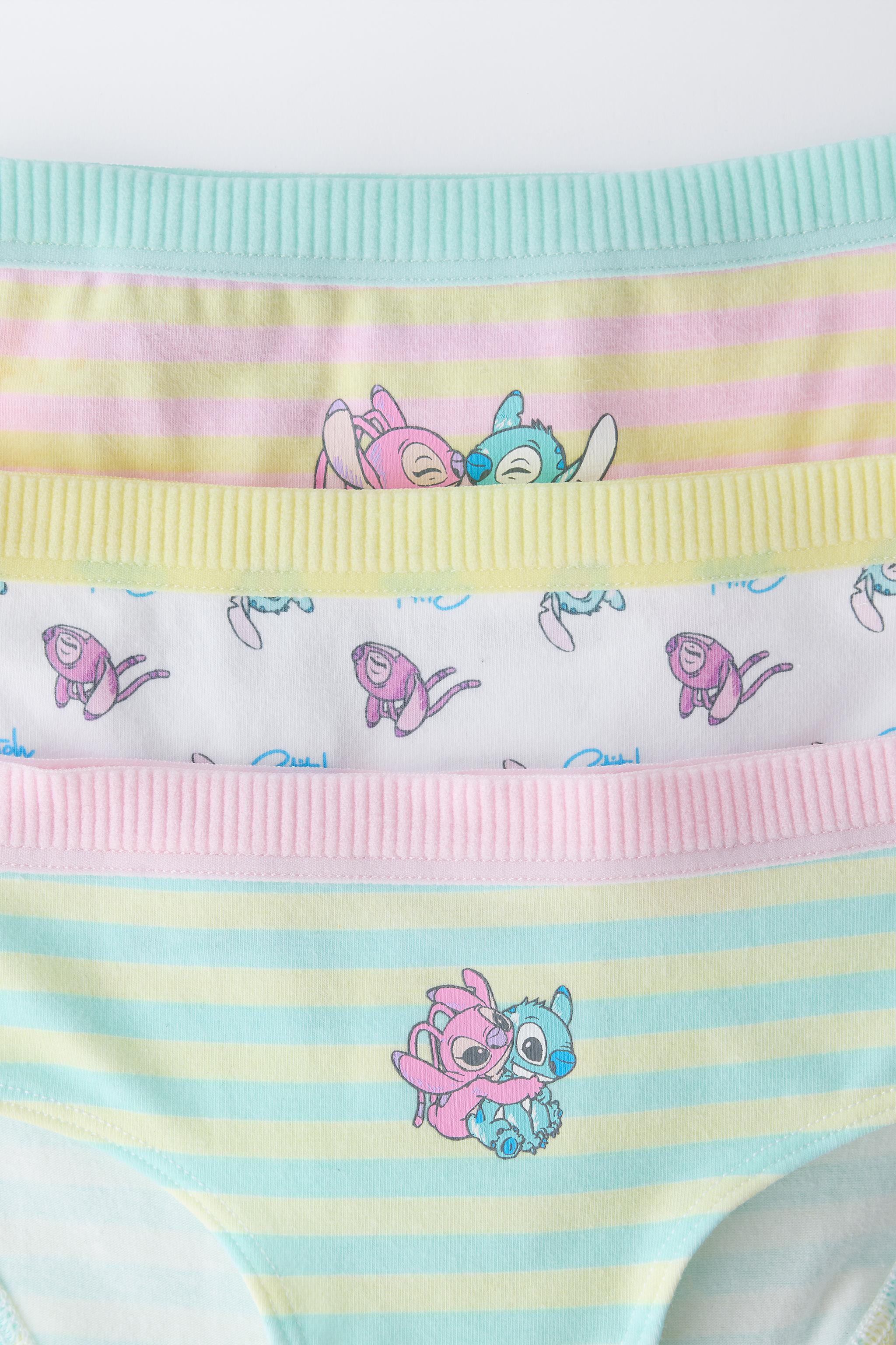 AGES 6-14 / THREE-PACK OF LILO & STITCH © DISNEY UNDERWEAR