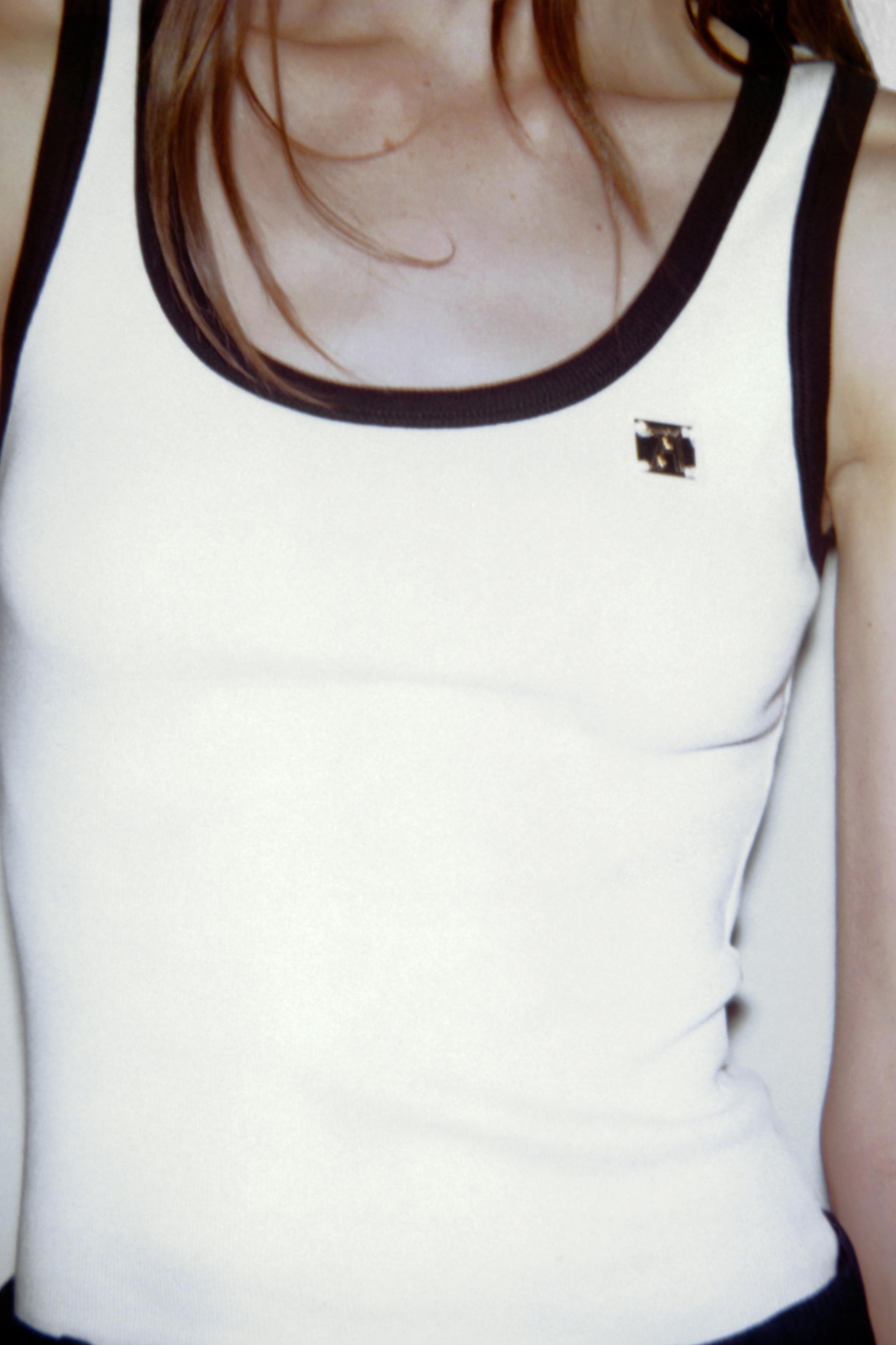 ZARA BROOCH TRIM TOP