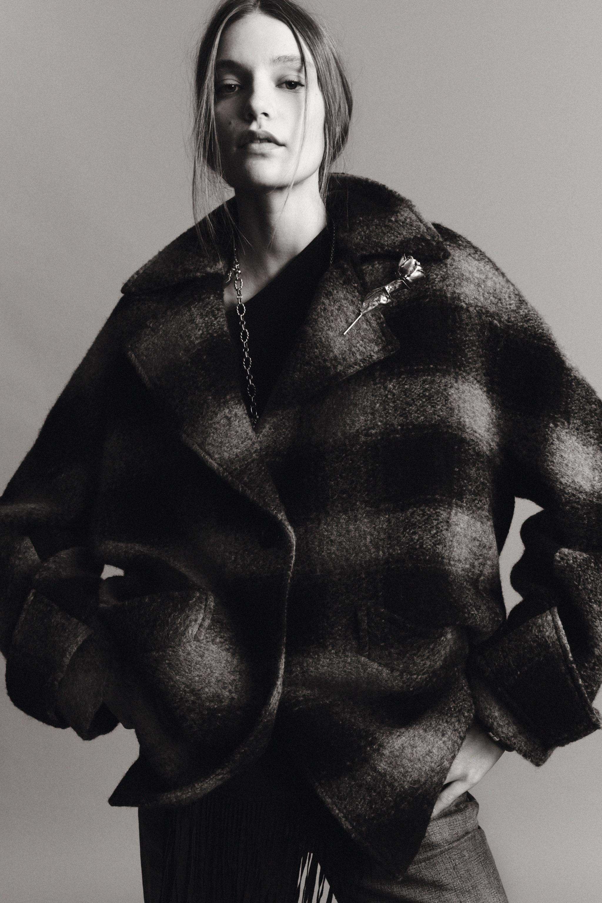 MAXI NEEDLE FLOWER BROOCH