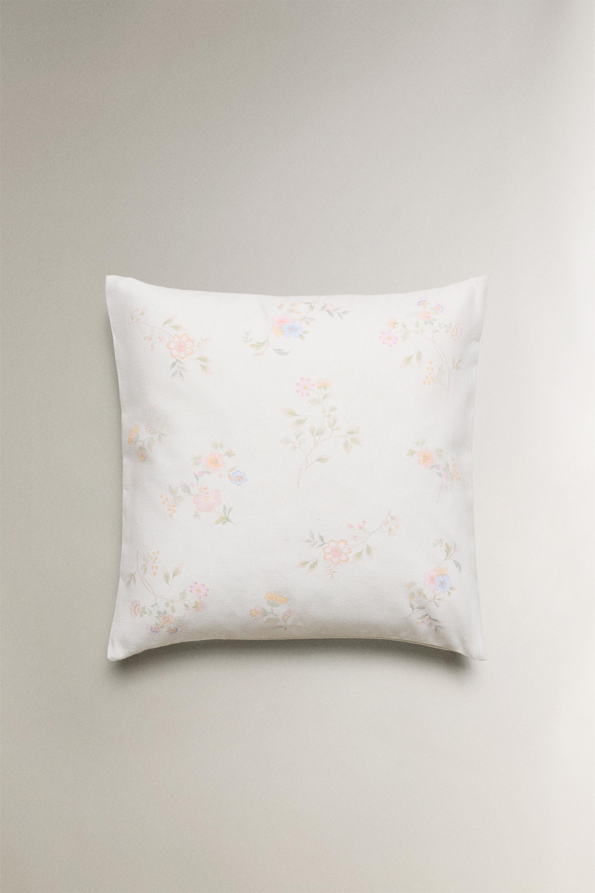 FLORAL PRINT THROW PILLOW COVER