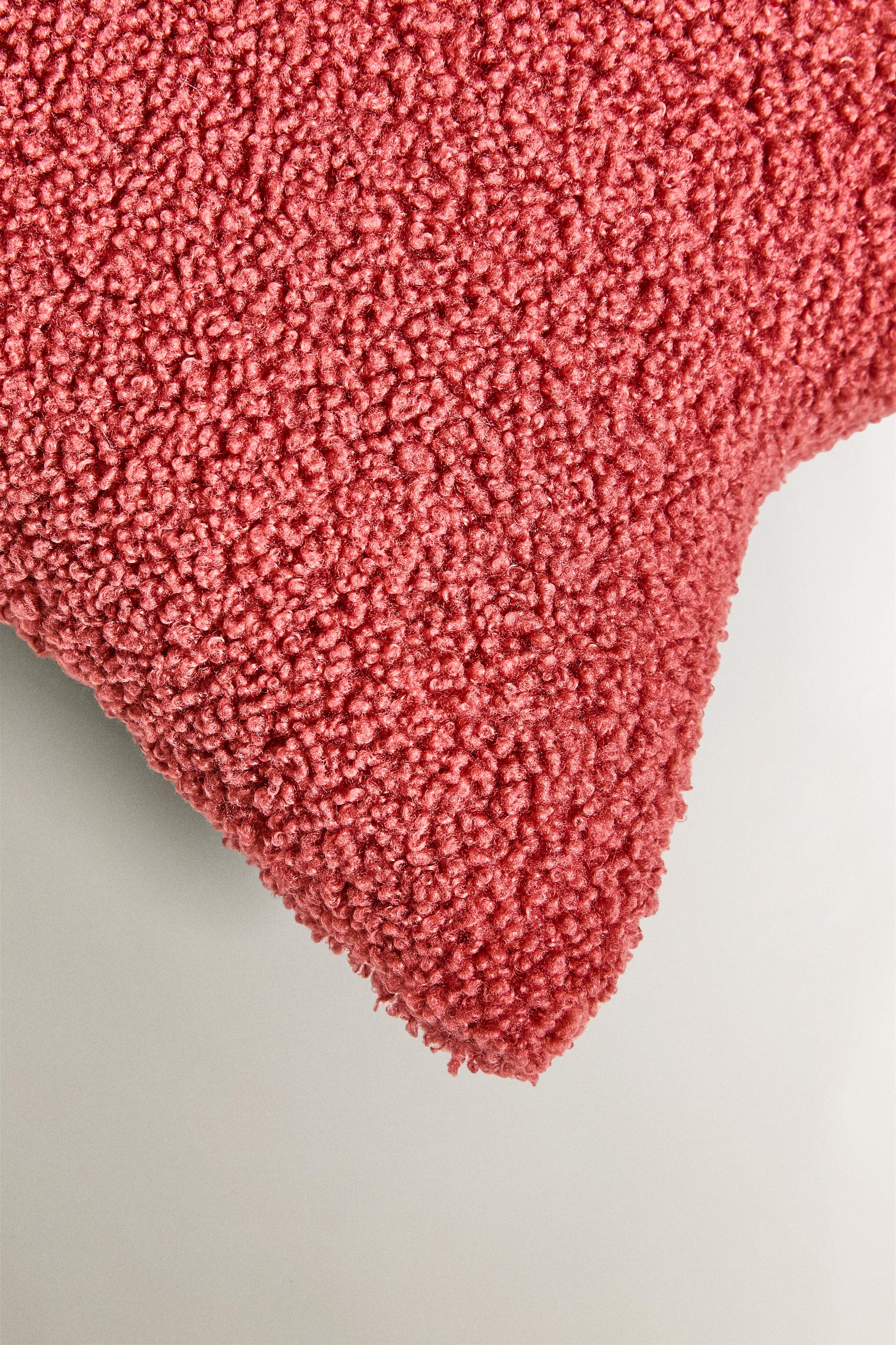 CHILDREN’S SMALL FAUX SHEARLING STAR THROW PILLOW