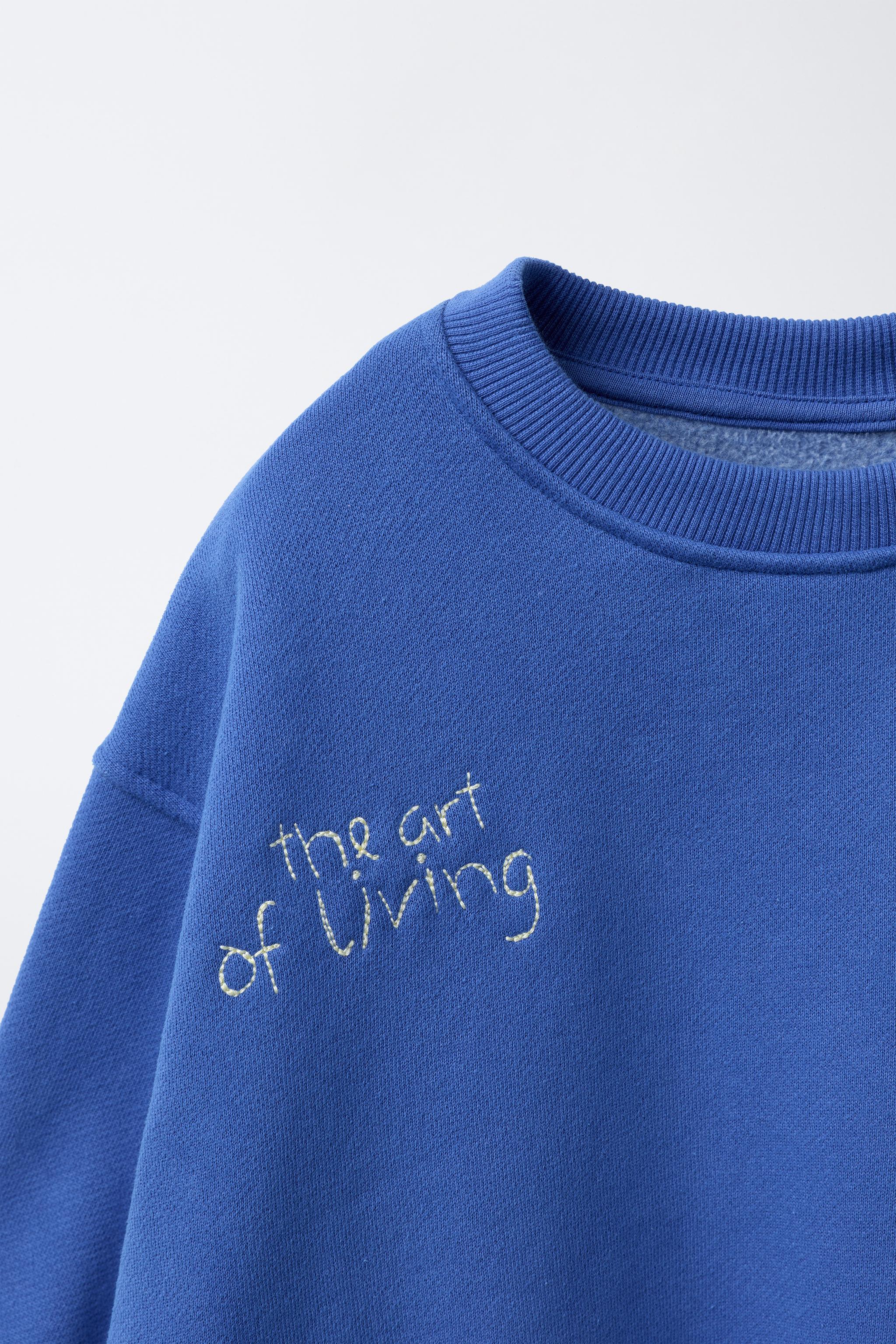 NYC EMBROIDERED TEXT SWEATSHIRT
