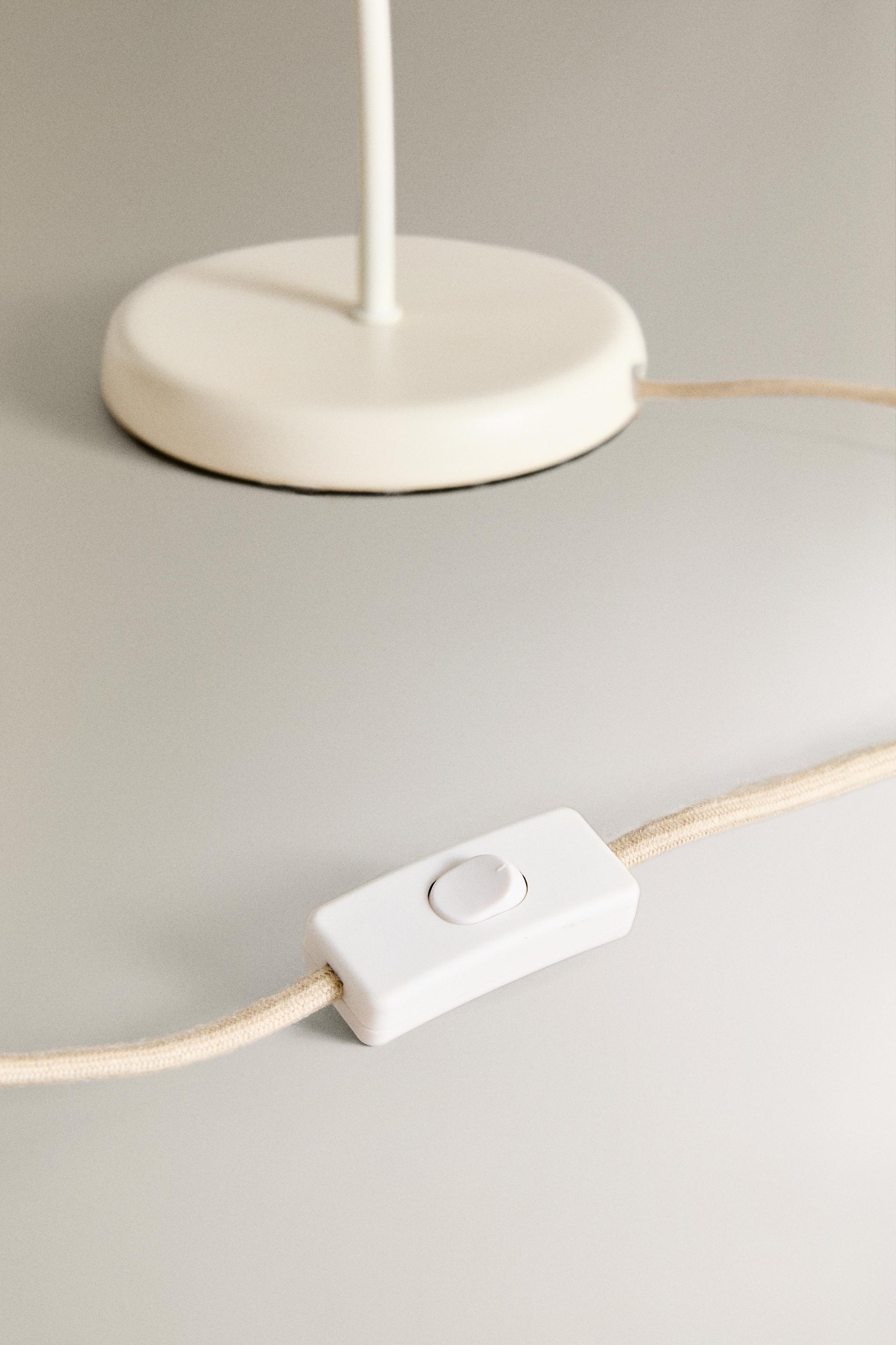 CHILDREN'S DESK LAMP