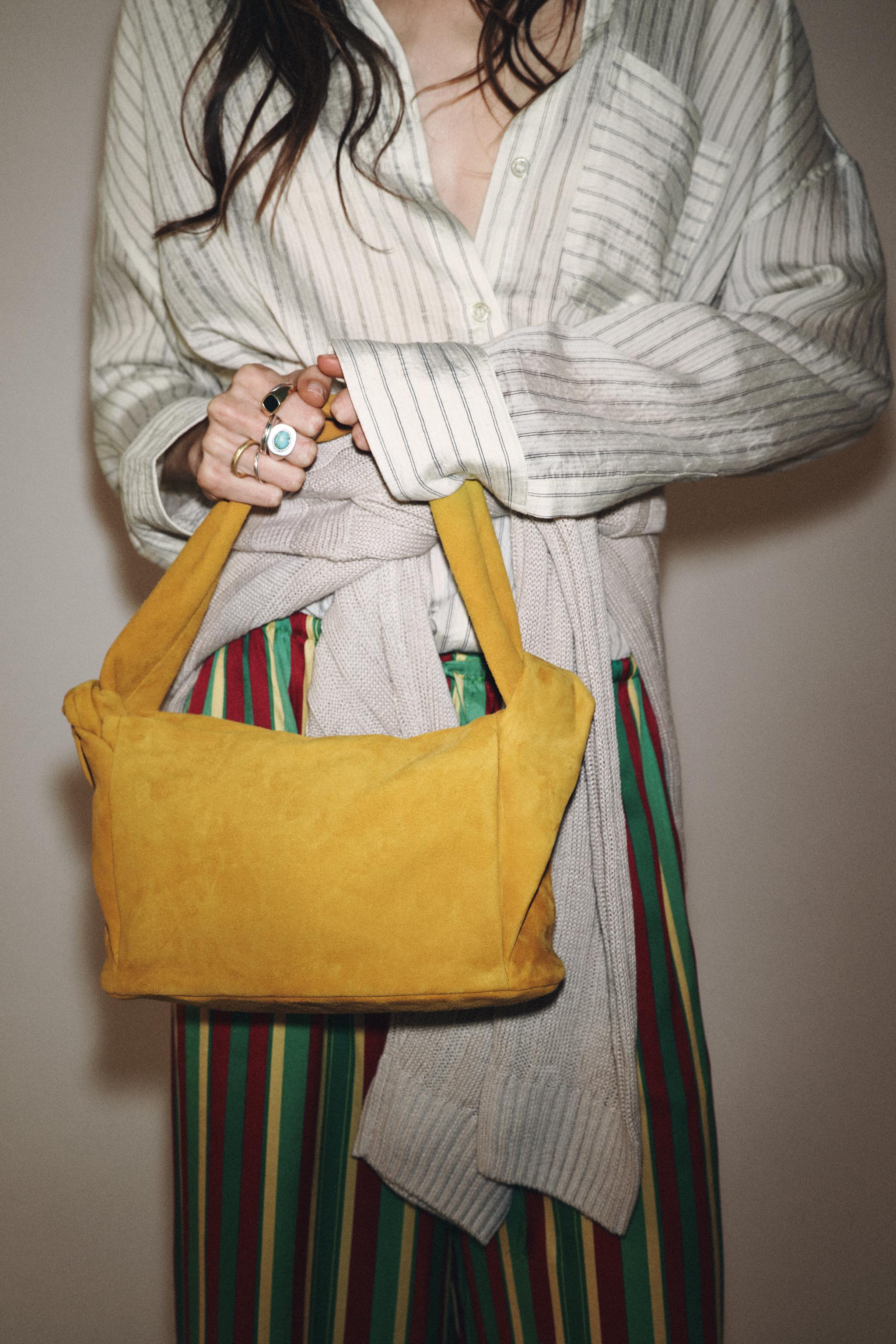 SPLIT LEATHER HANDBAG