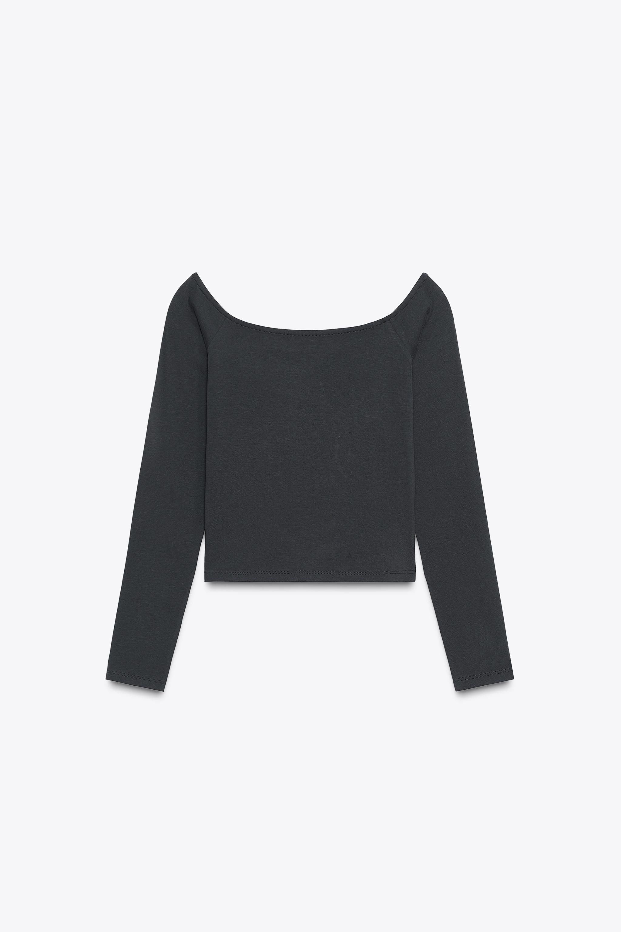 OFF-THE-SHOULDER TOP