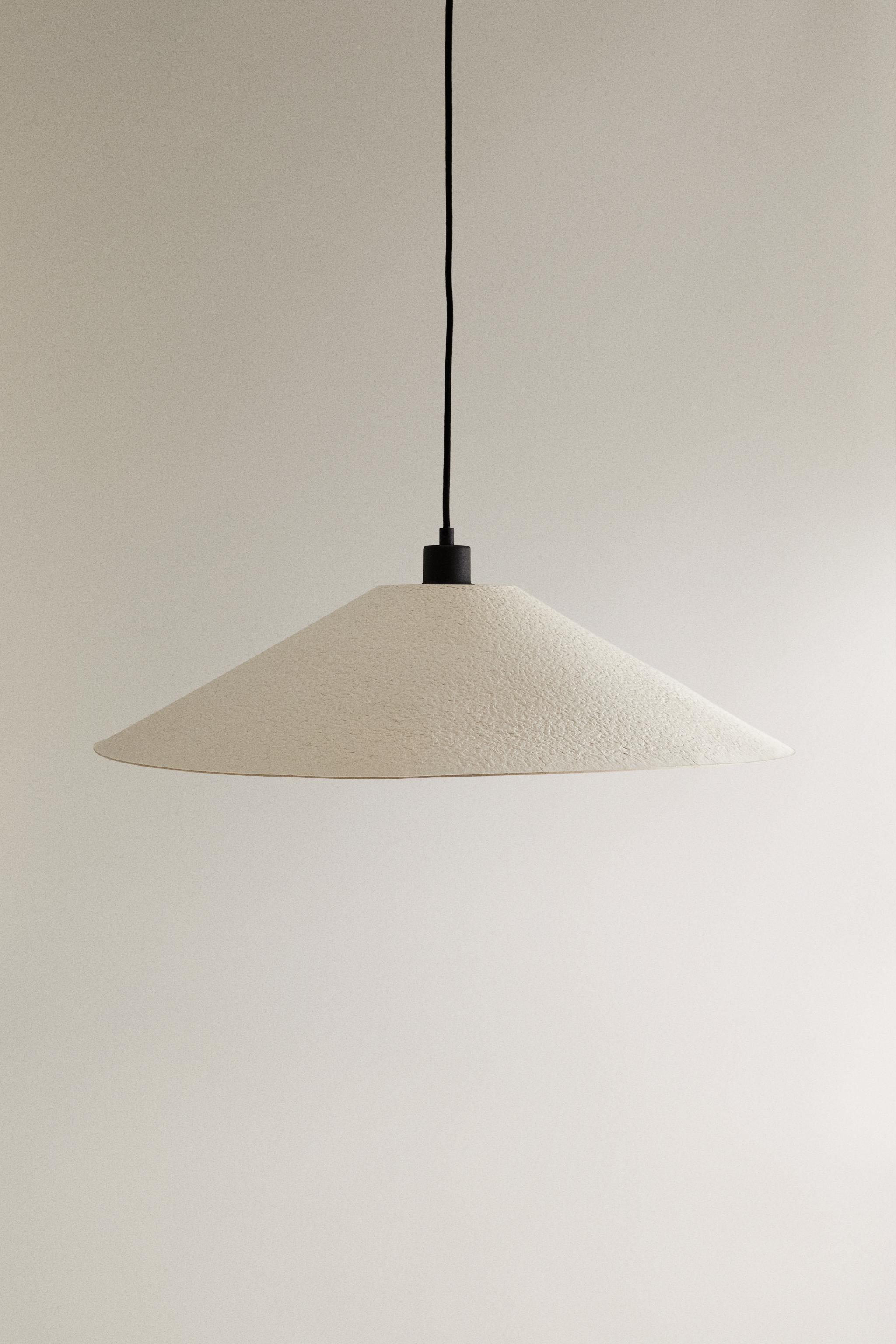 LARGE PAPER PENDANT LAMP