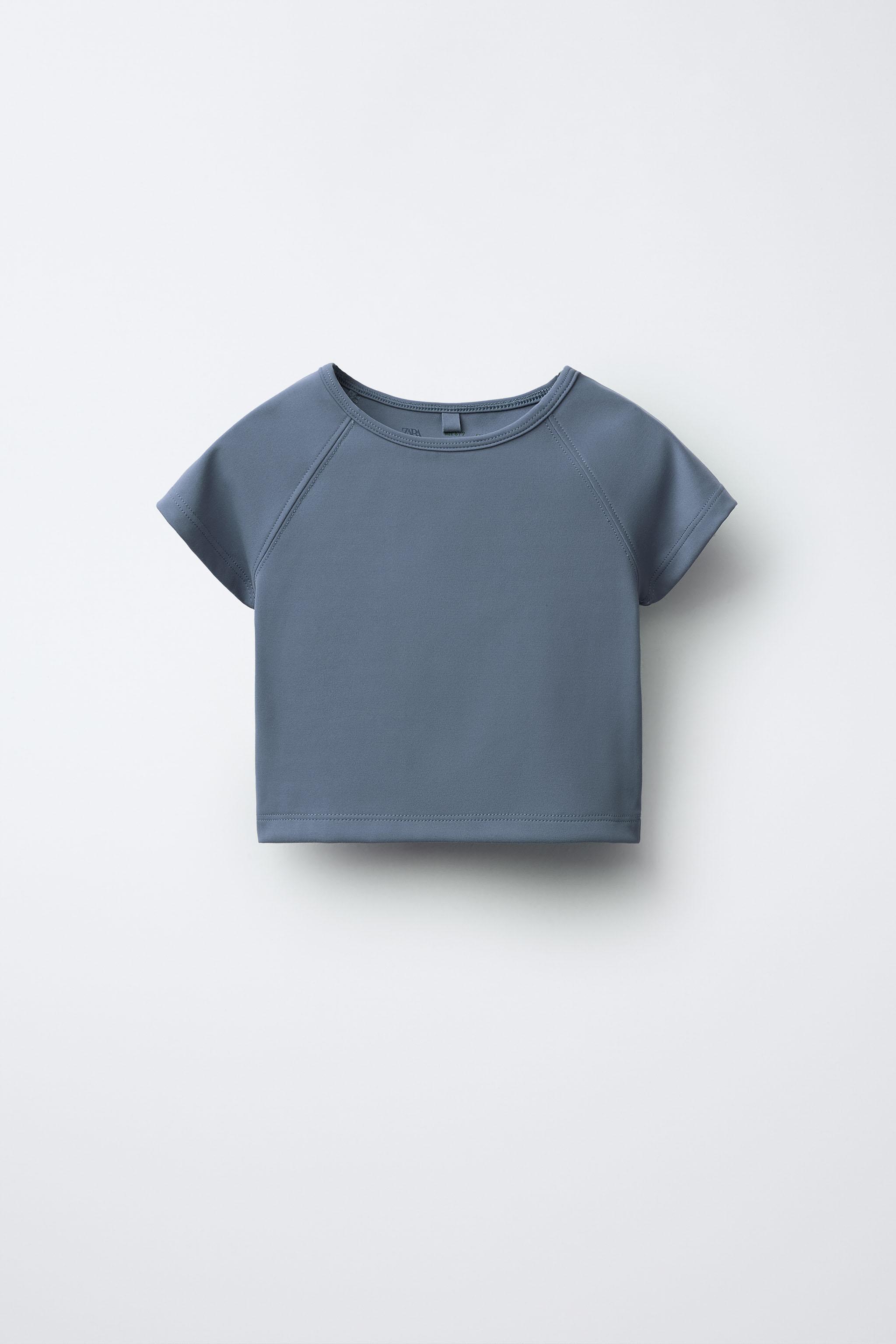 CUT-OUT T-SHIRT