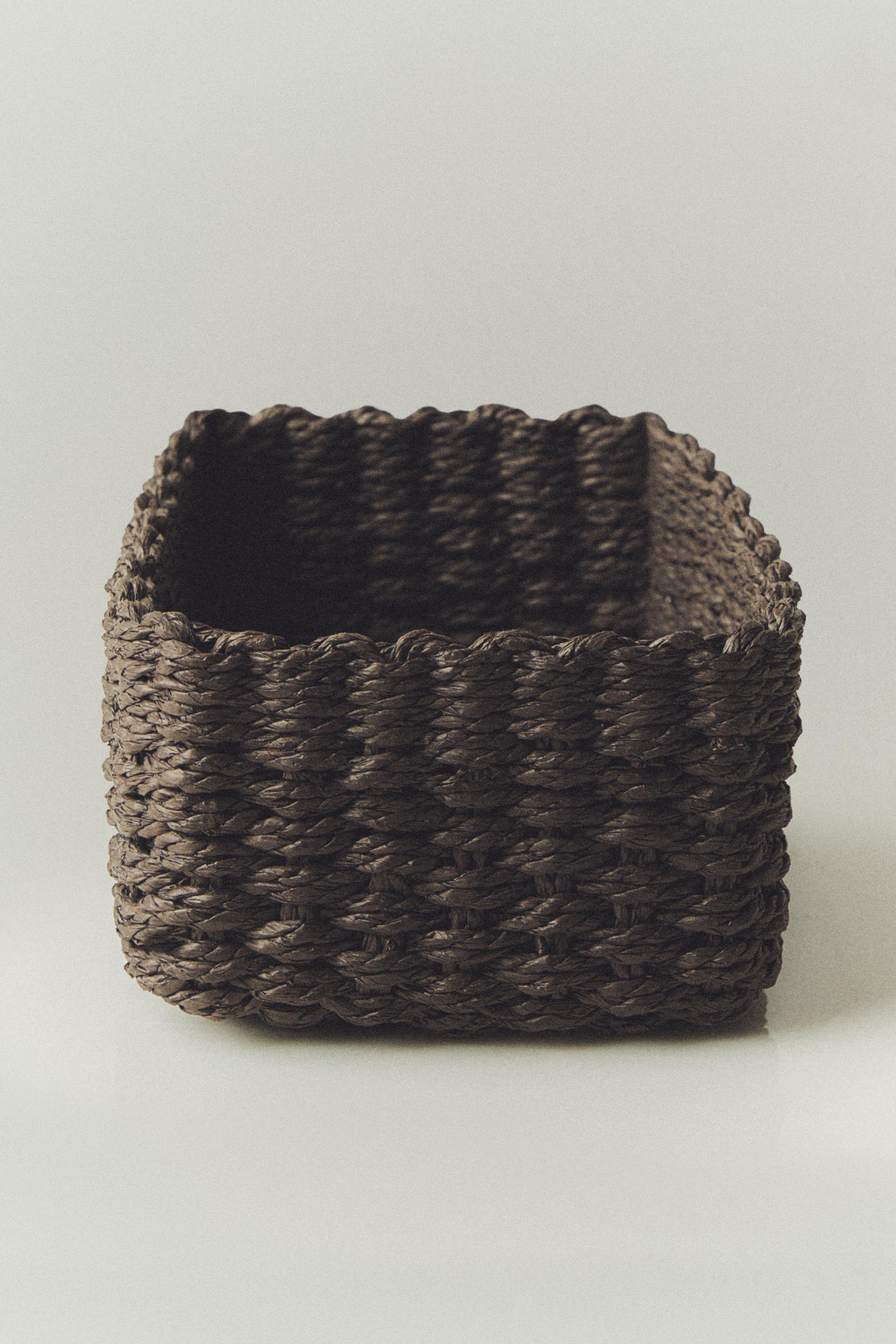 WOVEN PAPER BASKET