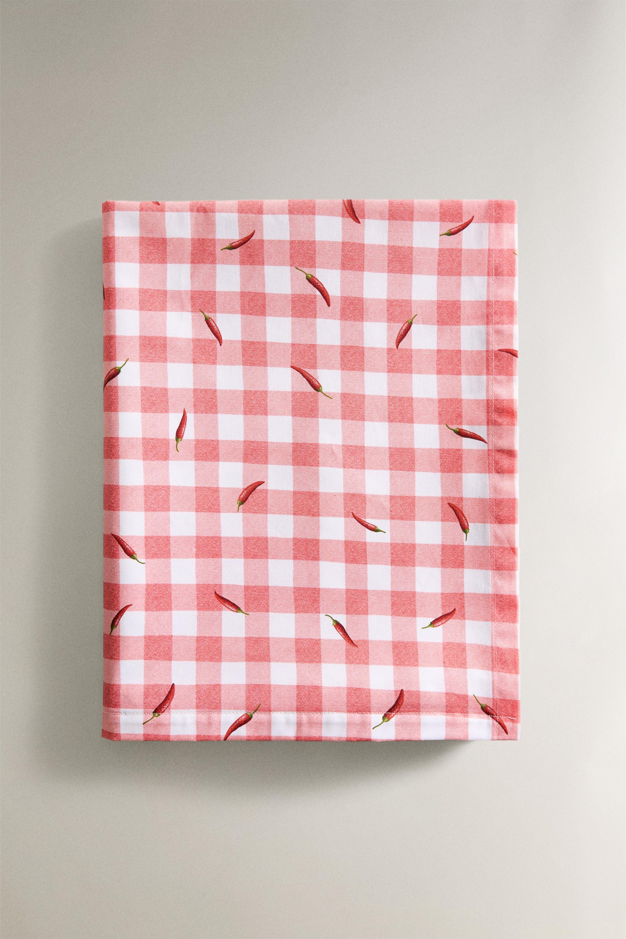 RESIN-COATED COTTON CHILI PEPPER TABLECLOTH