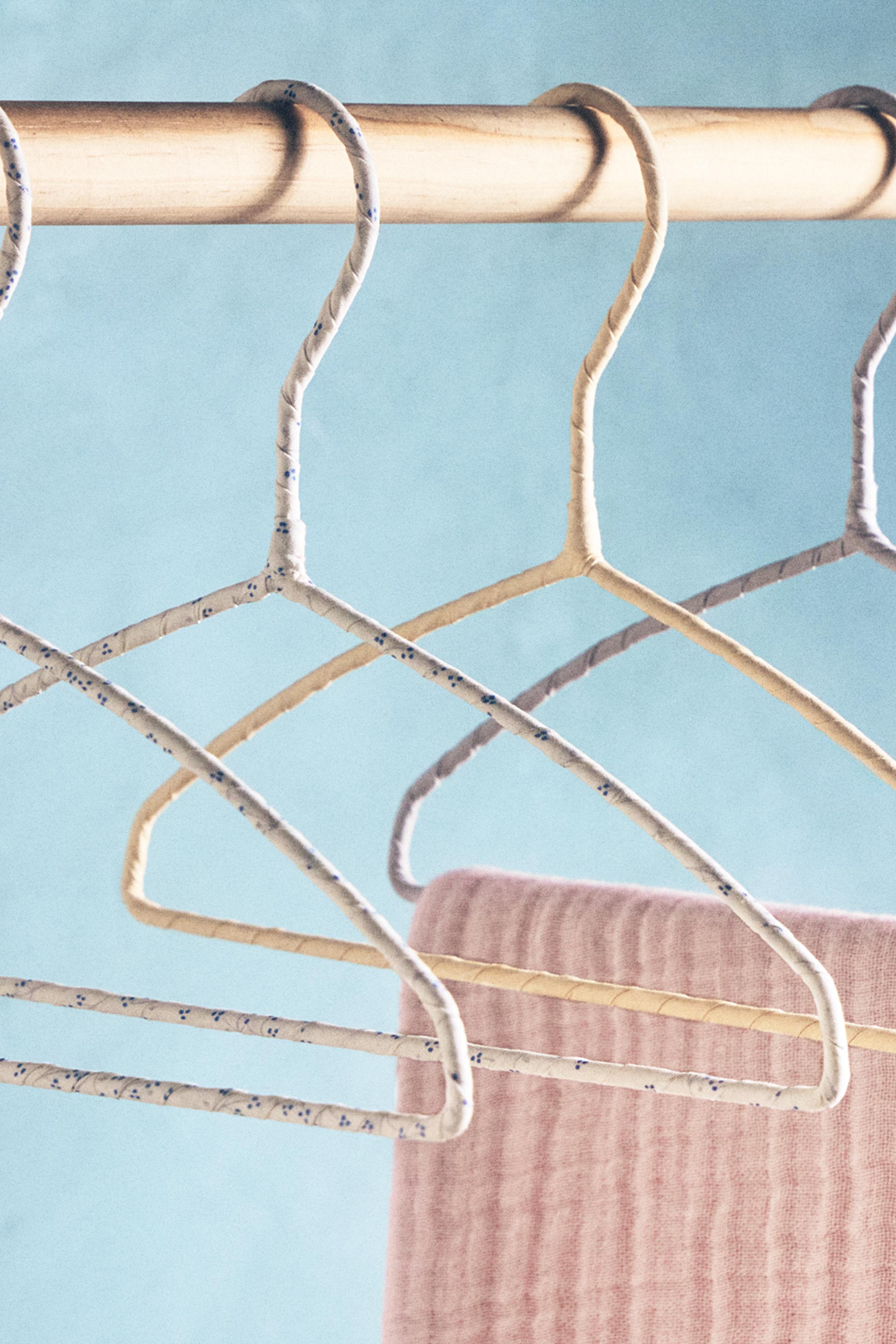 SET OF LINED BABY HANGERS (SET OF 4)