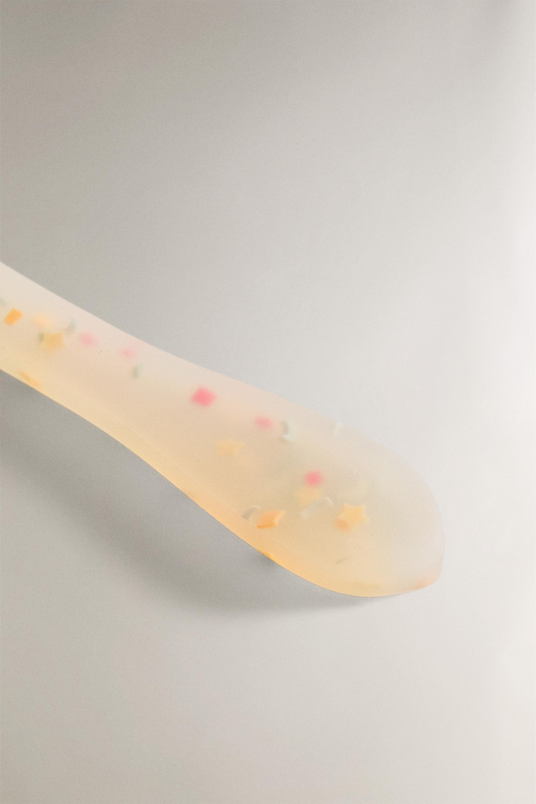 CHILDREN'S CONFETTI SILICONE SPOON