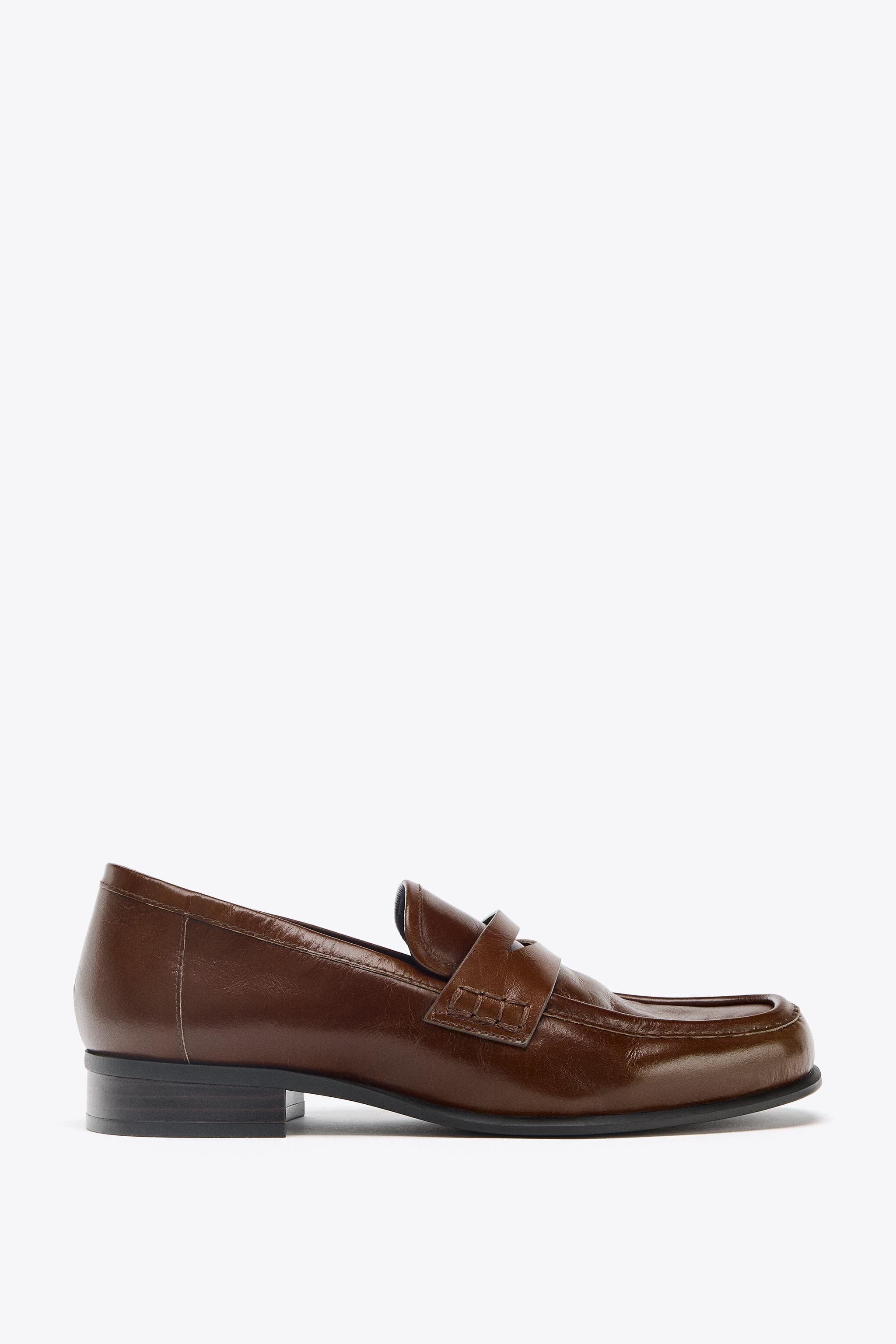 LEATHER LOAFERS