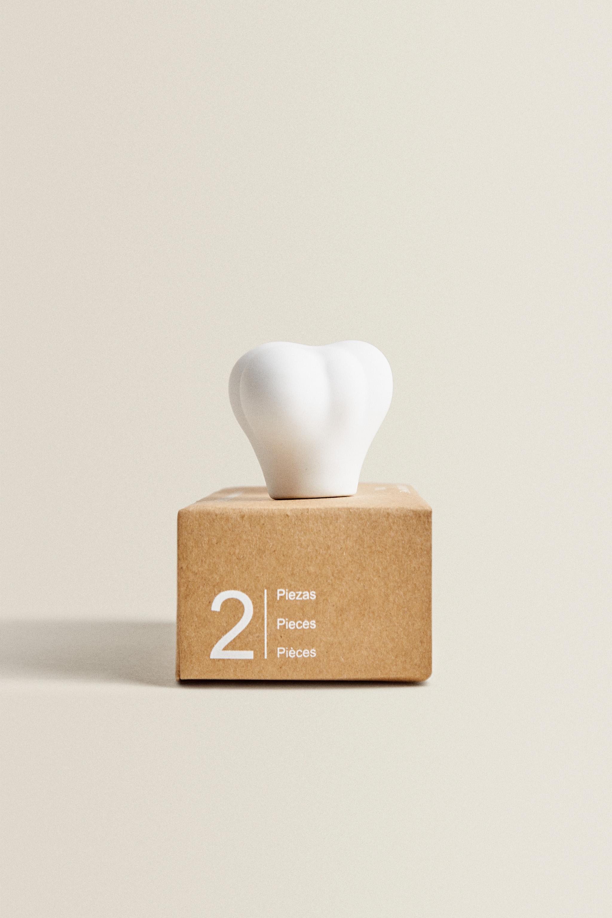 SET OF CHILDREN’S CLOUD KNOBS (SET OF 2)