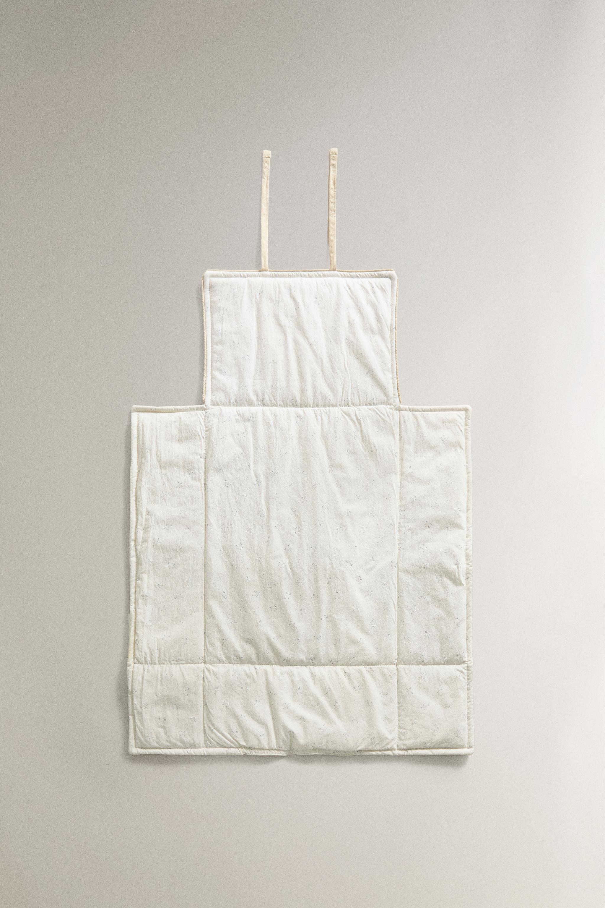 CHILDREN'S FLORAL CHANGING MAT