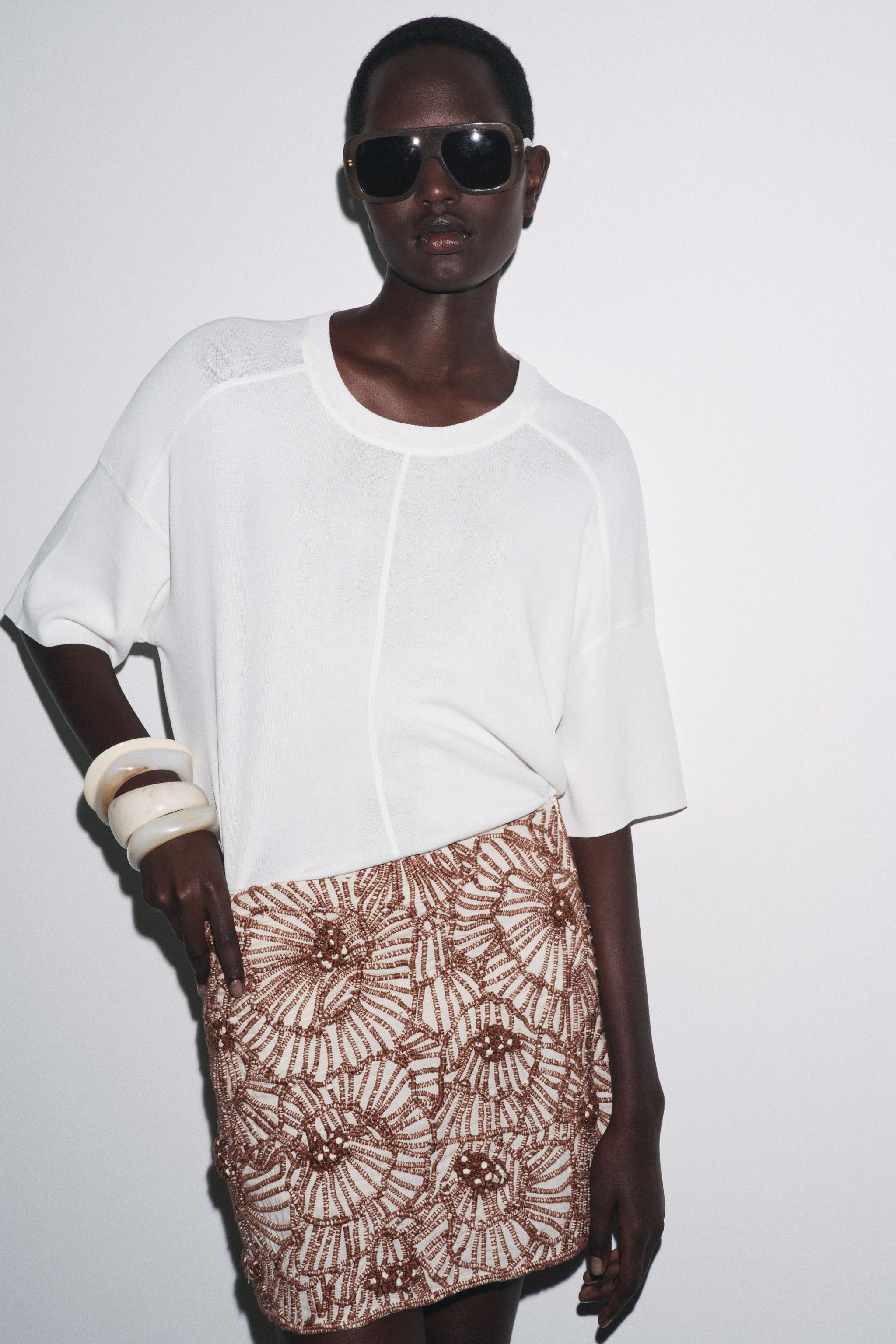 ZW COLLECTION FLORAL EMBROIDERED MINI SKIRT