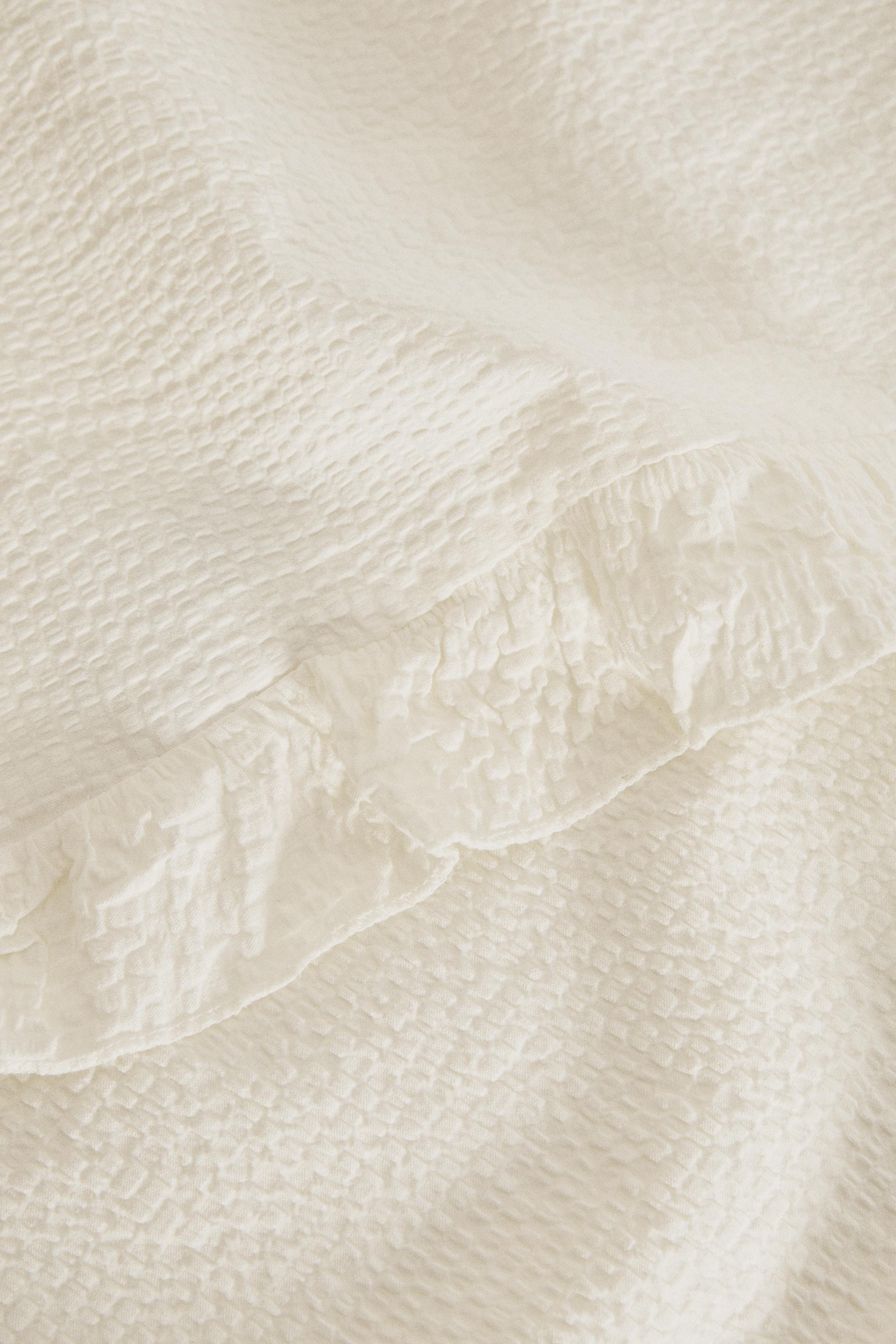 CHILDREN'S TEXTURED BEDSPREAD