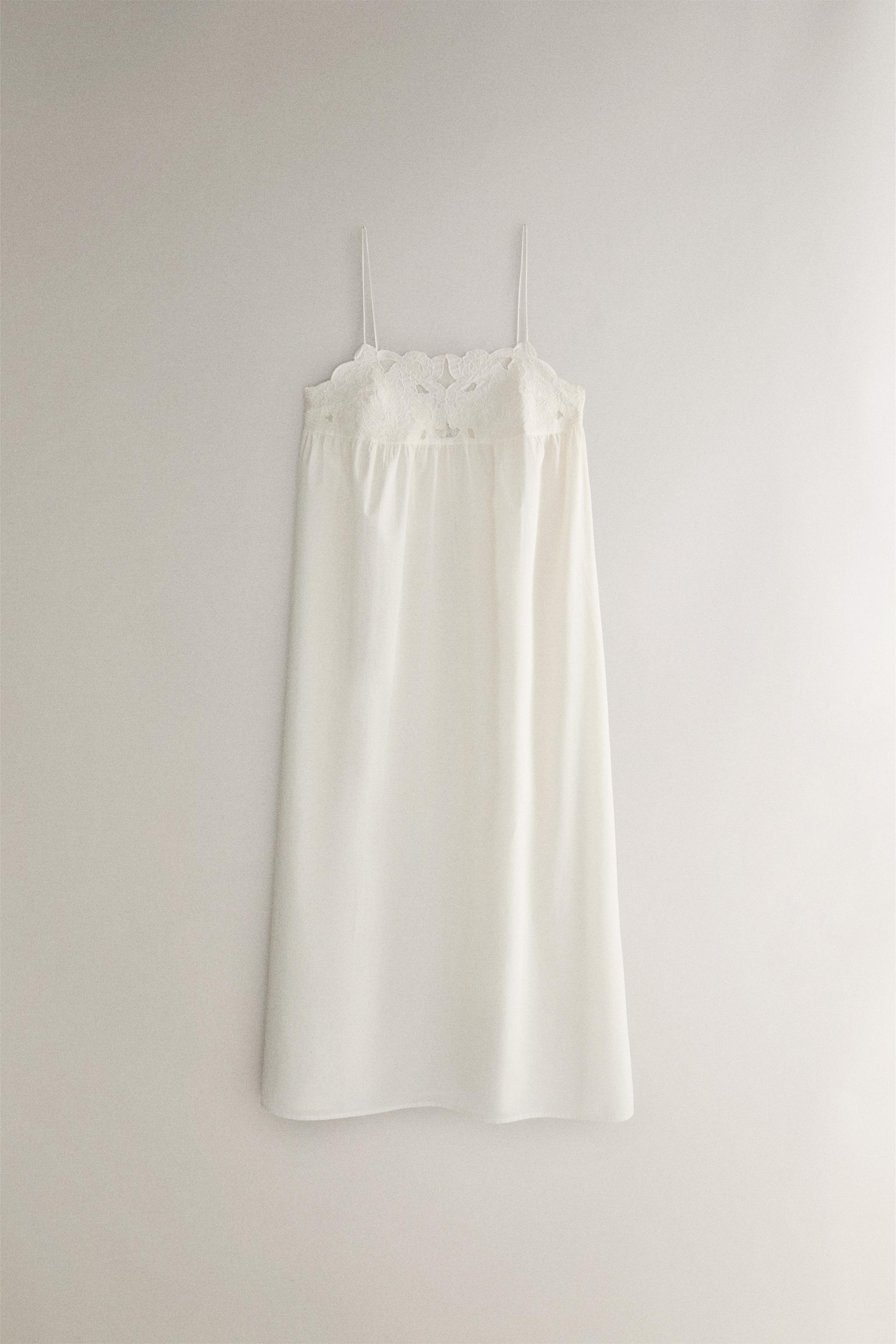 EMBROIDERED COTTON NIGHTGOWN