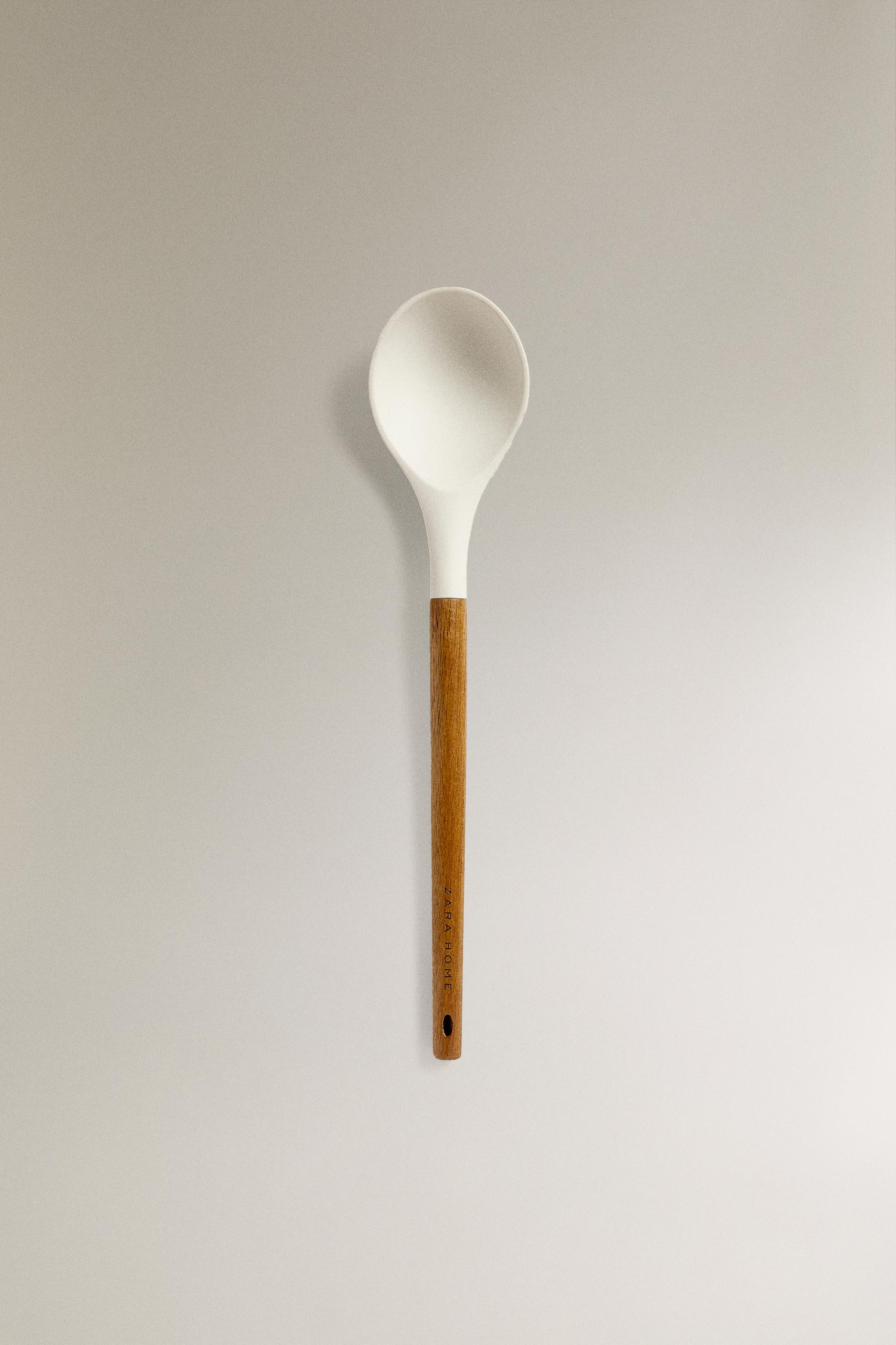 SILICONE AND WOODEN SPOON