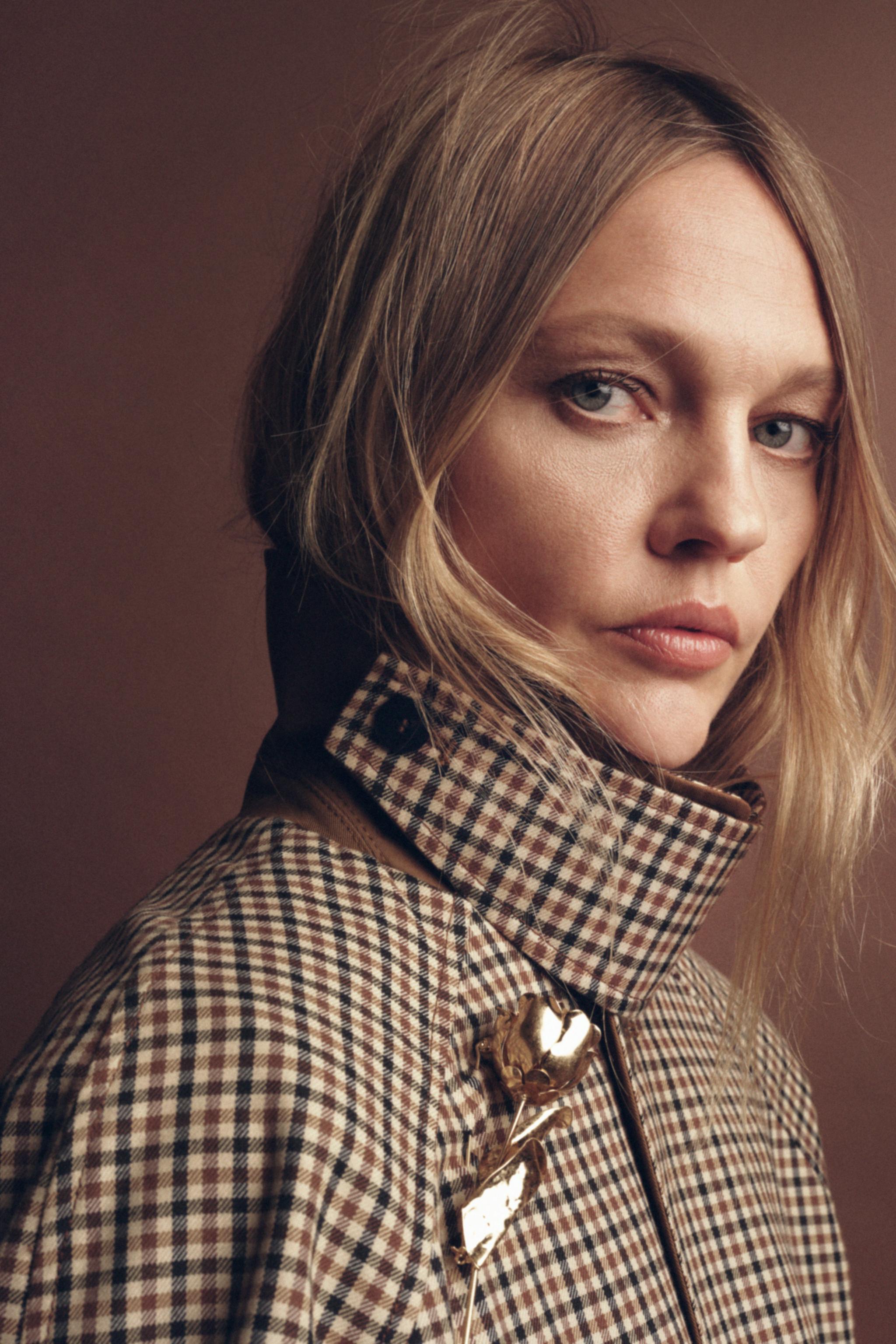 MAXI NEEDLE FLOWER BROOCH