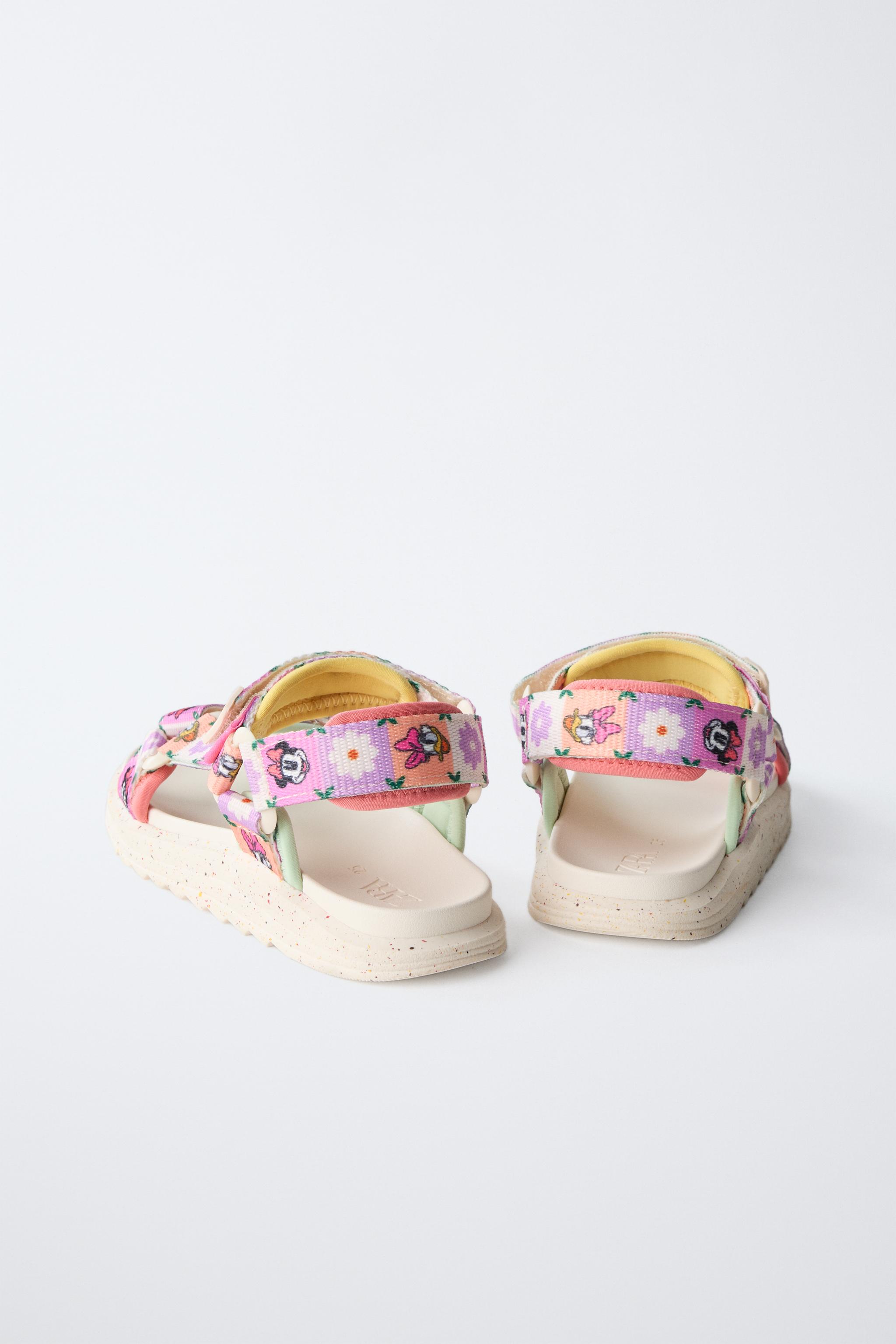 MINNIE MOUSE AND DAISY © DISNEY TECHNICAL SANDALS