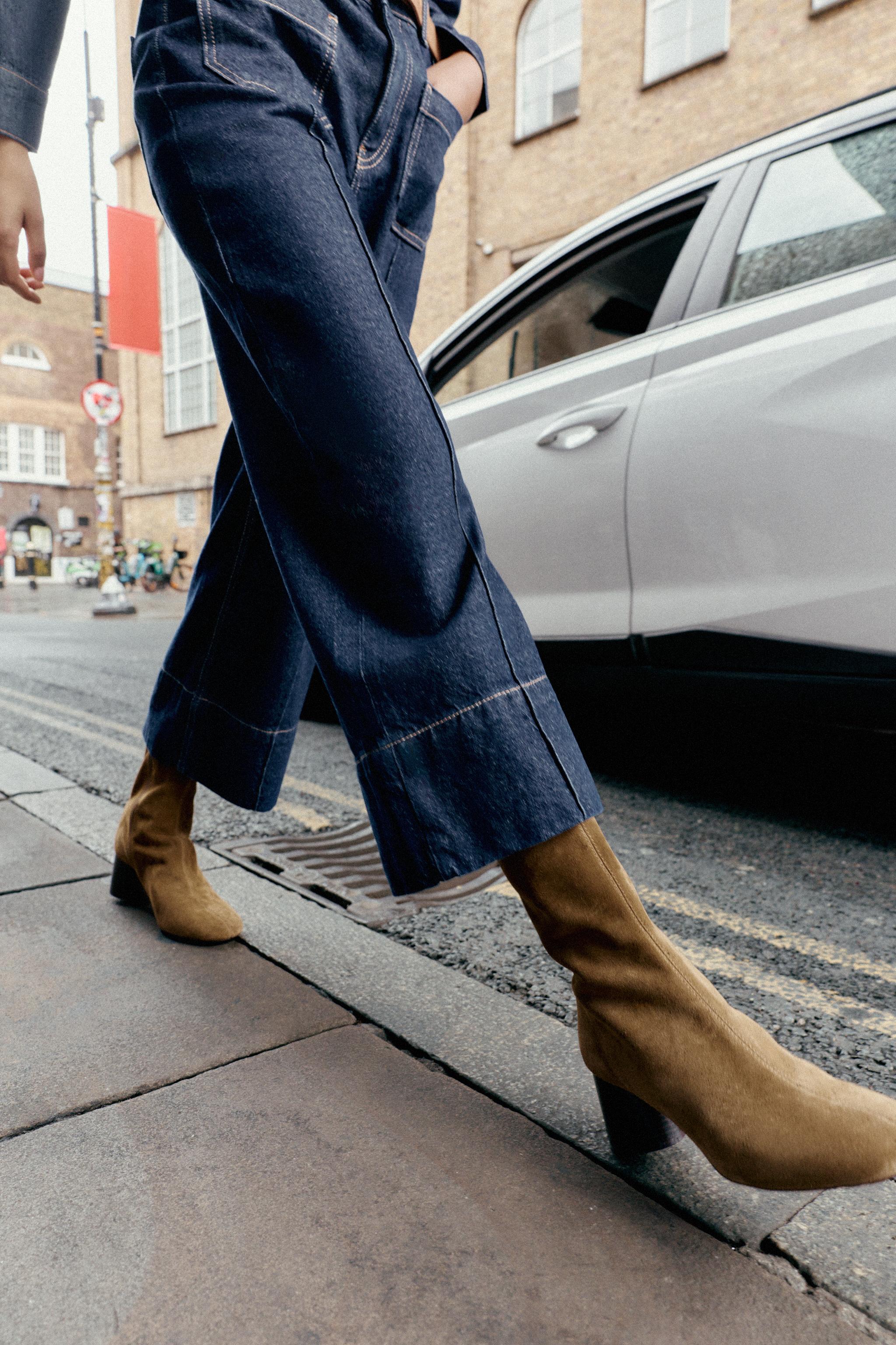 SPLIT LEATHER WIDE HEELED ANKLE BOOTS