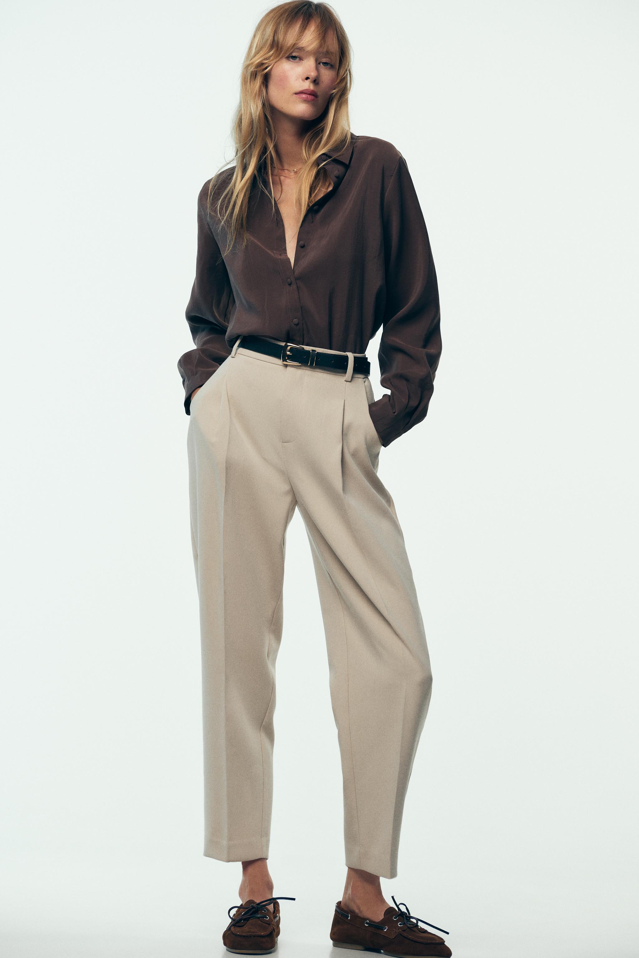 BELTED PLEATED PANTS