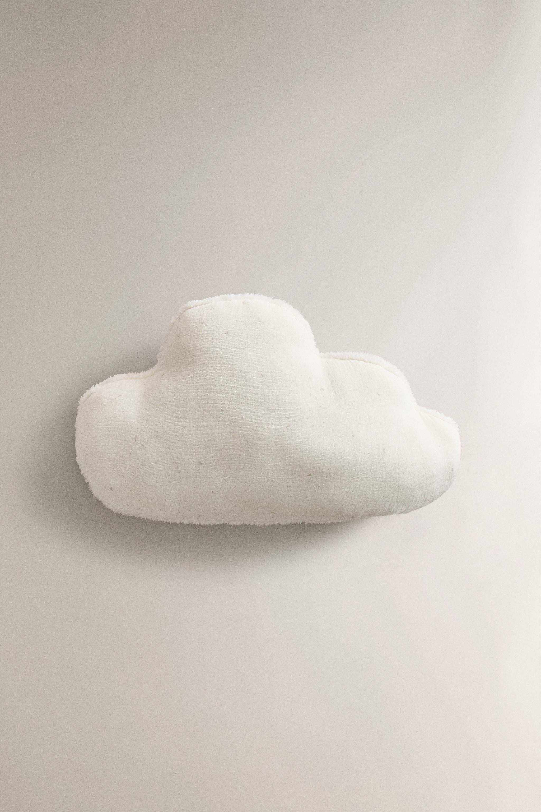 CHILDREN’S FAUX FUR MUSLIN CLOUD THROW PILLOW
