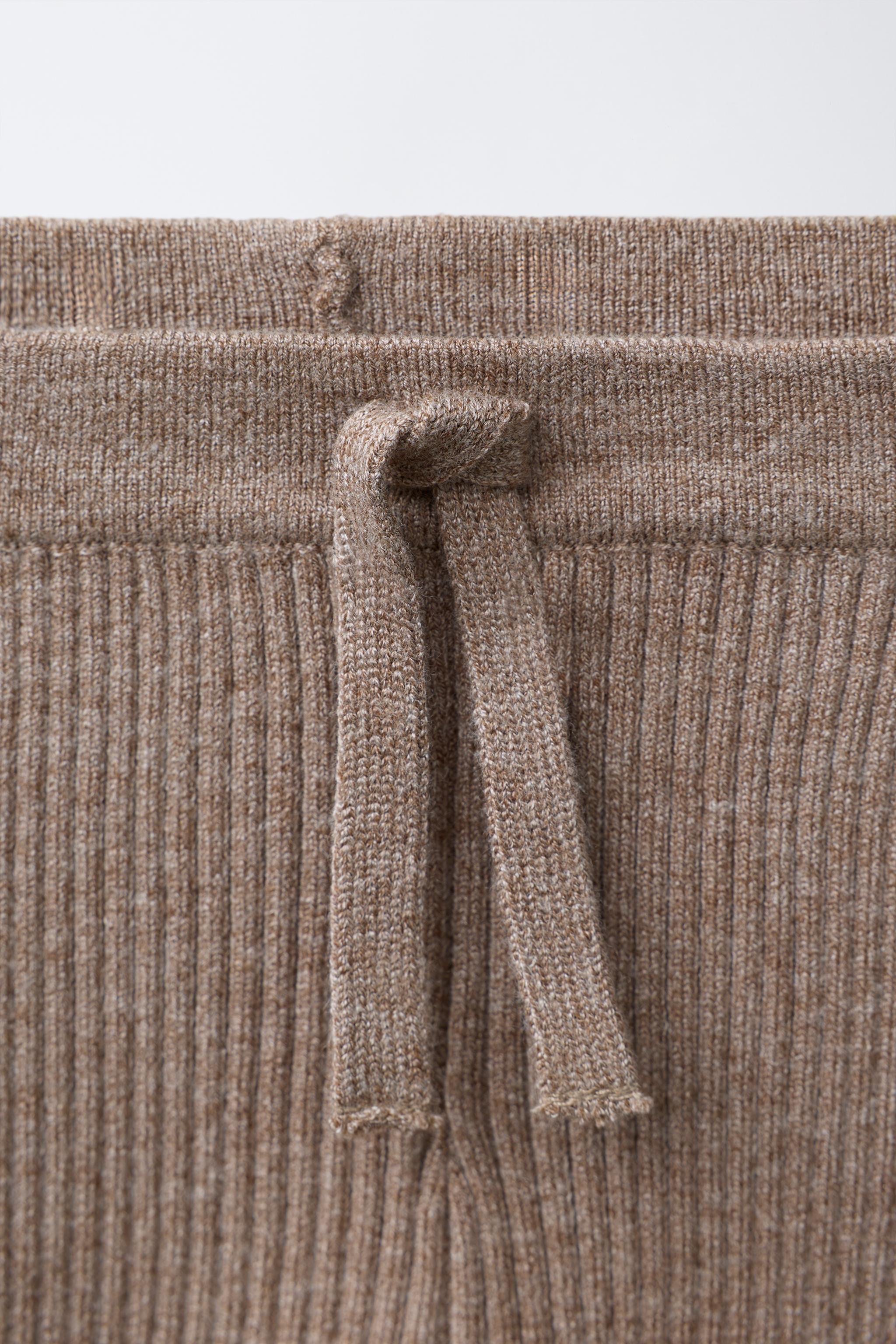 RIBBED KNIT LEGGINGS