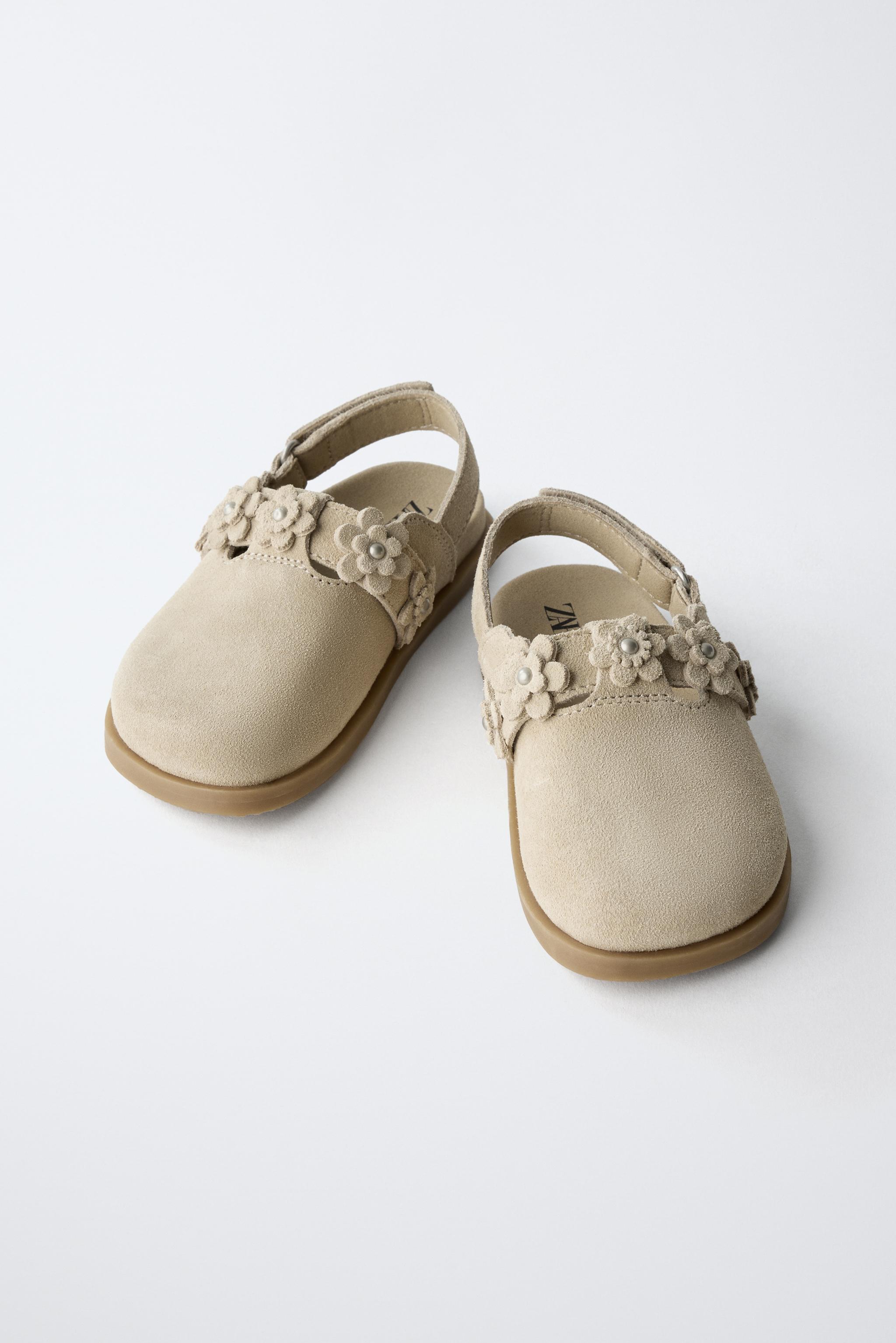 LEATHER FLOWER CLOGS