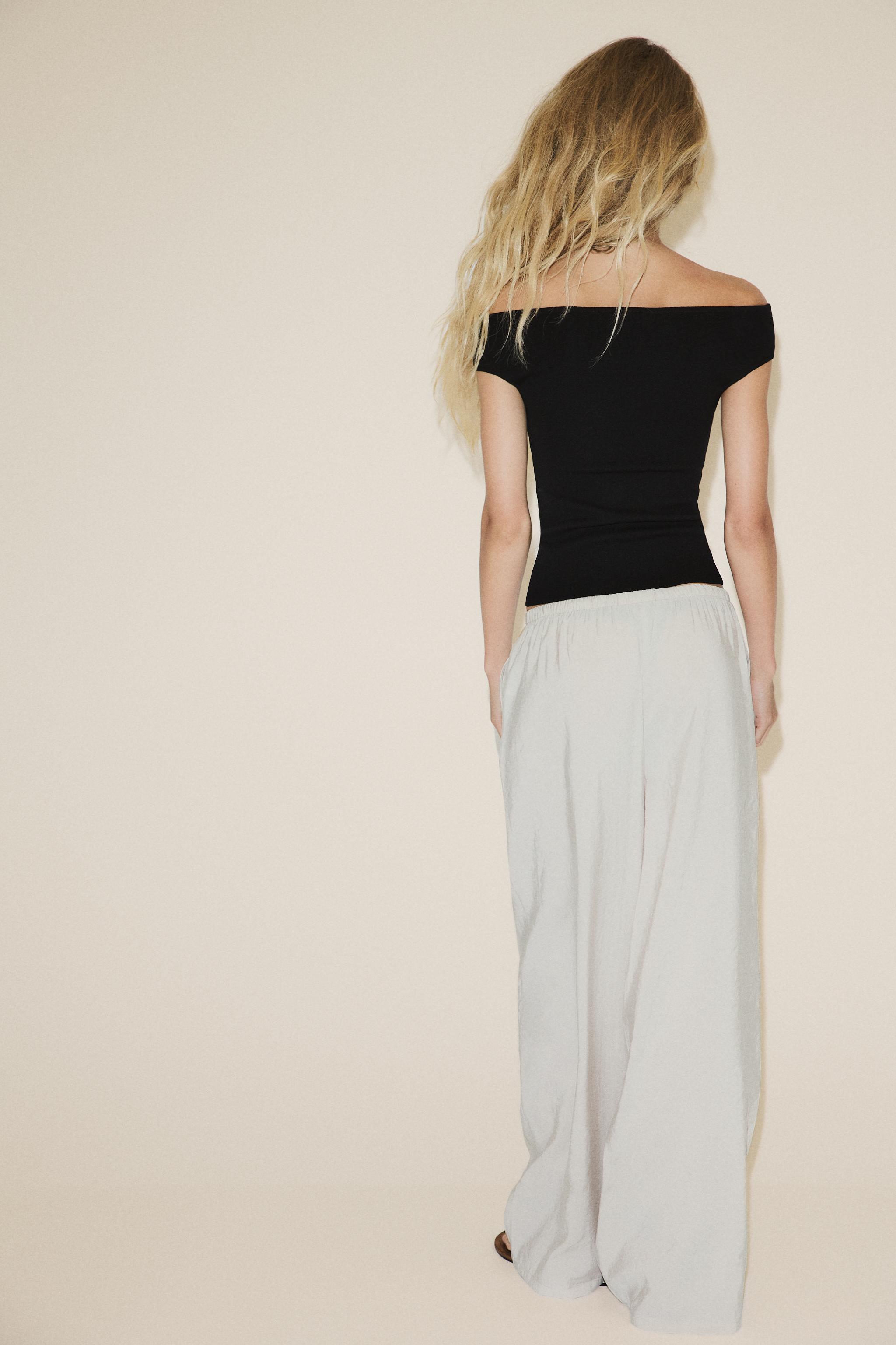 PLAIN KNIT BOAT NECK TOP