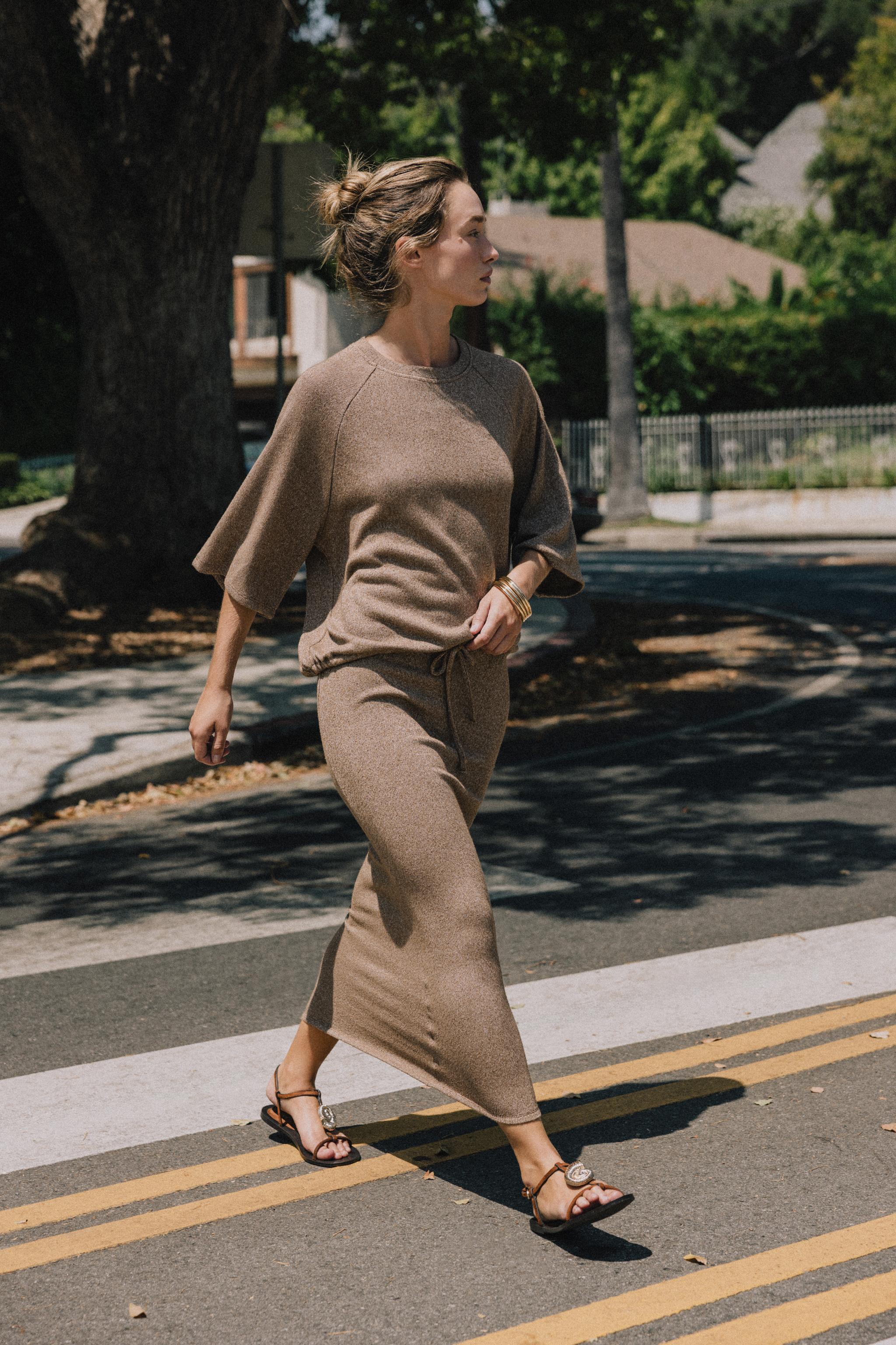 STRAIGHT CUT KNIT SKIRT