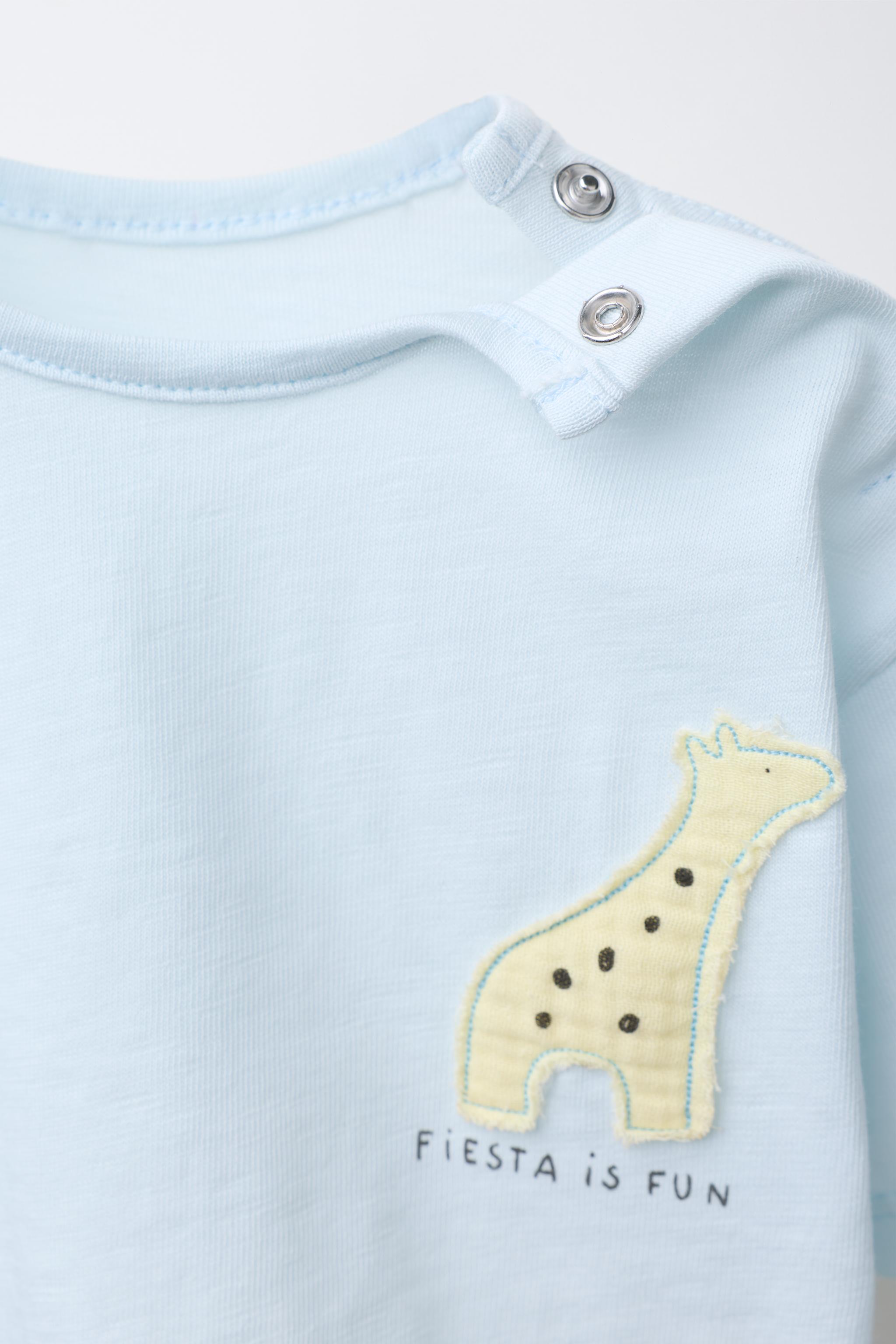 GIRAFFE APPLIQUÉ T-SHIRT