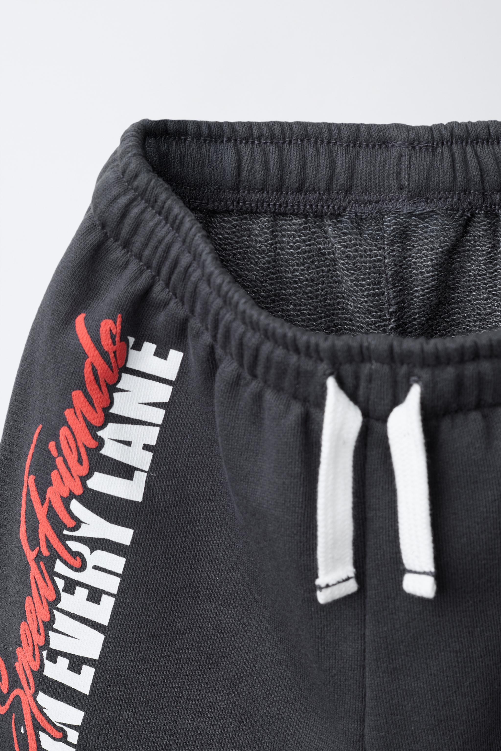 CARS LIGHTNING MCQUEEN © DISNEY STRAIGHT SHORTS