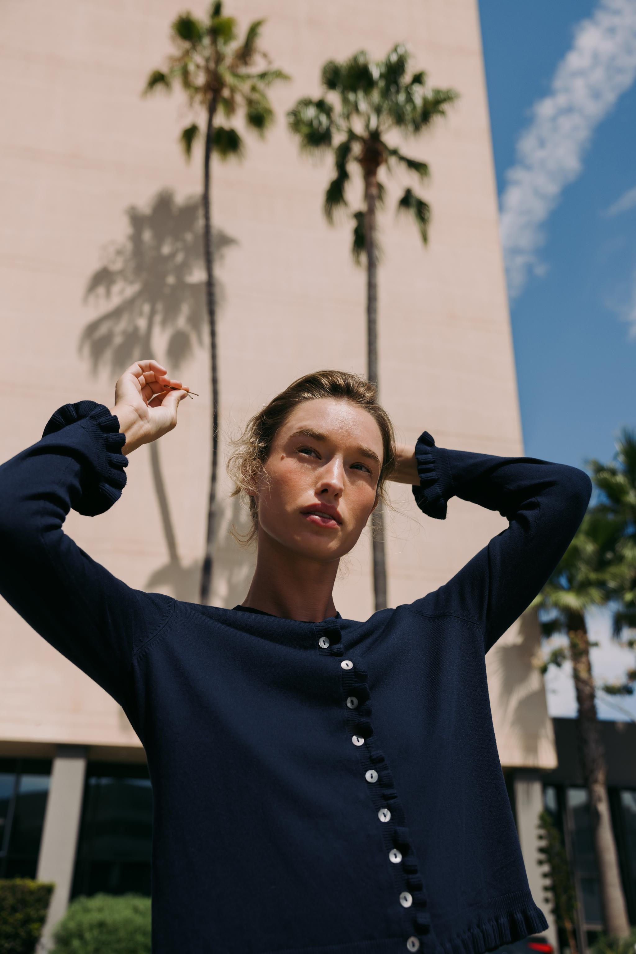 RUFFLED KNIT CARDIGAN