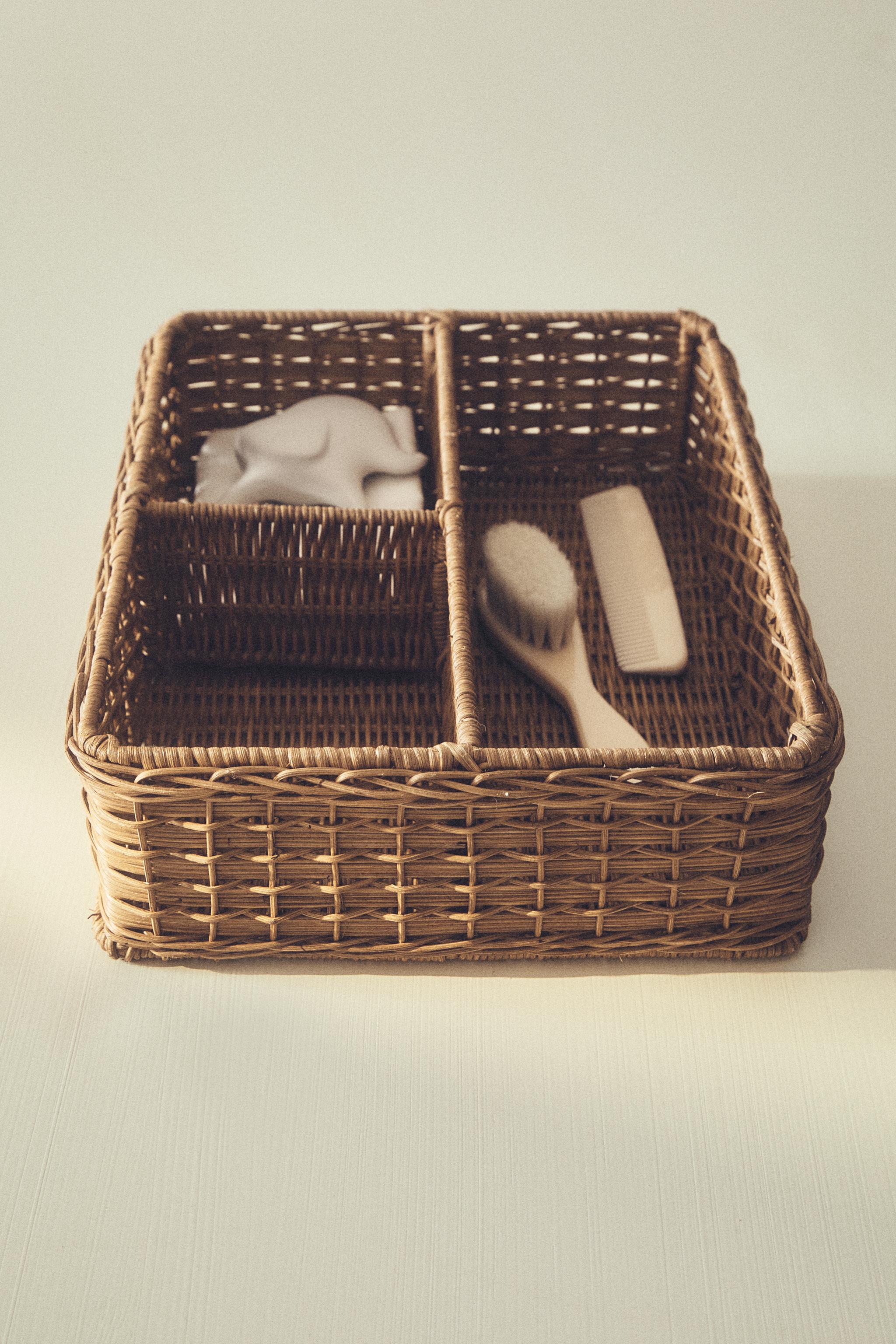 CHILDREN'S RATTAN ORGANIZER BASKET
