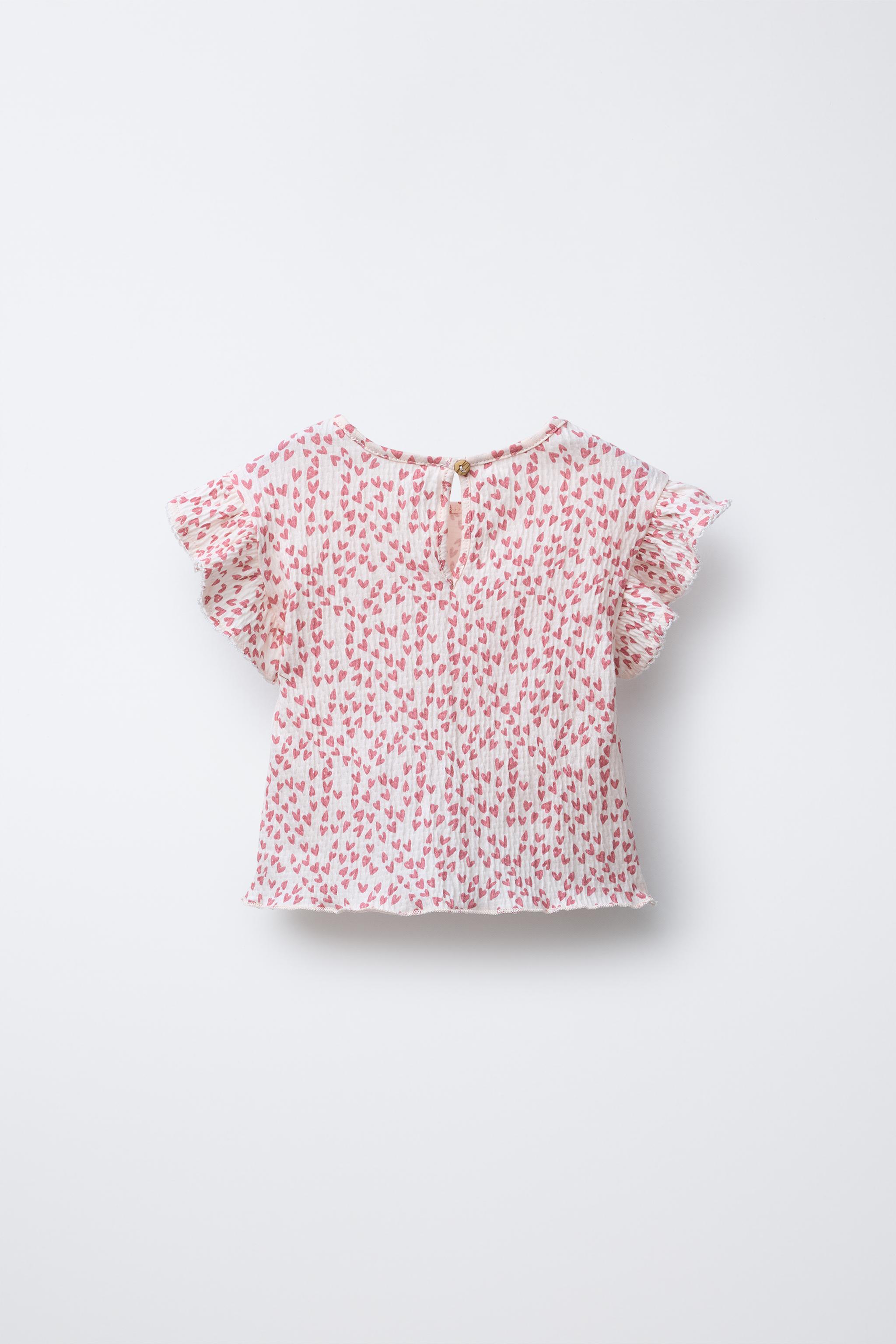 TEXTURED HEART RUFFLE T-SHIRT