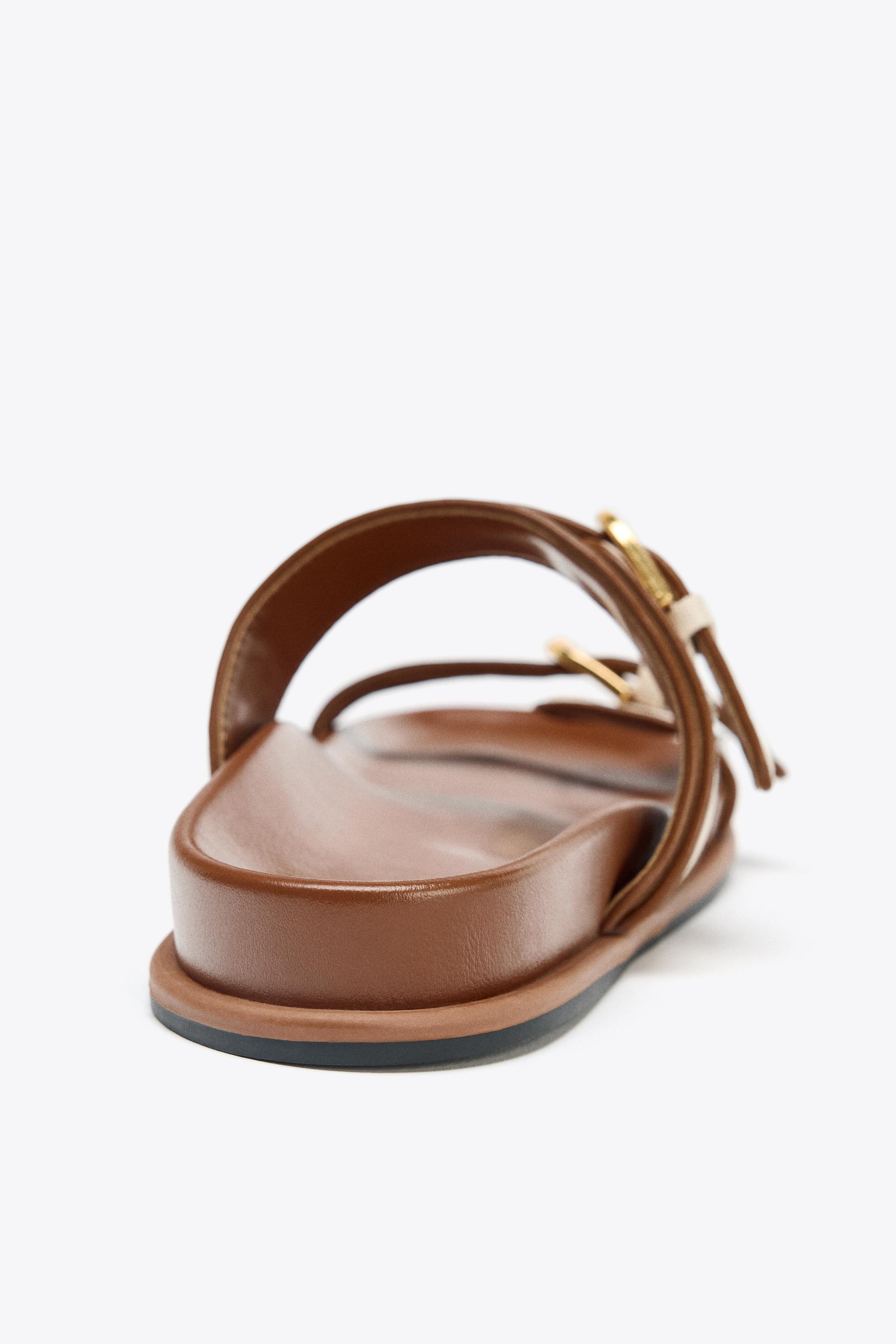 STRAPPY BUCKLE SANDALS