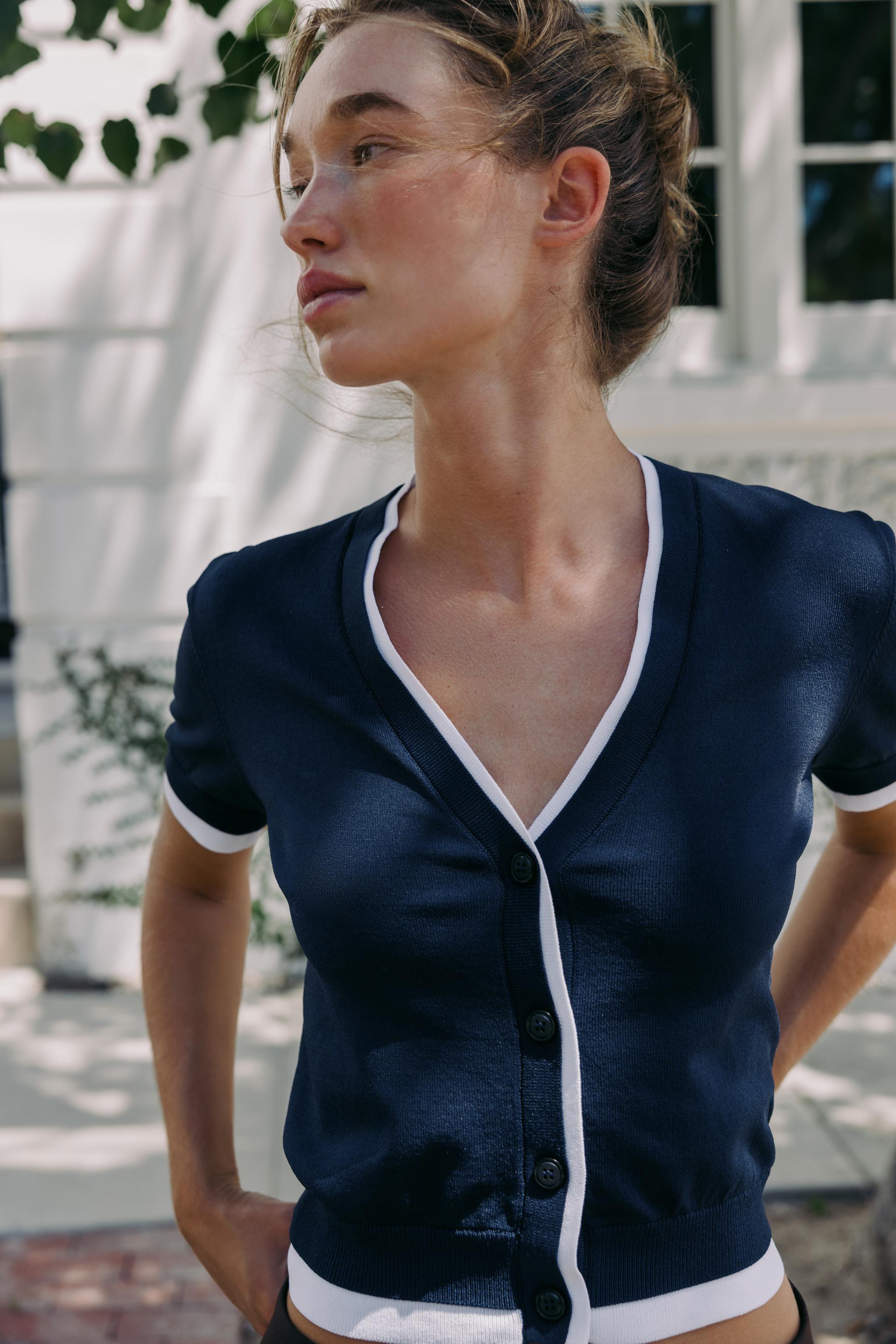 DOUBLE-LAYER TRIM CARDIGAN