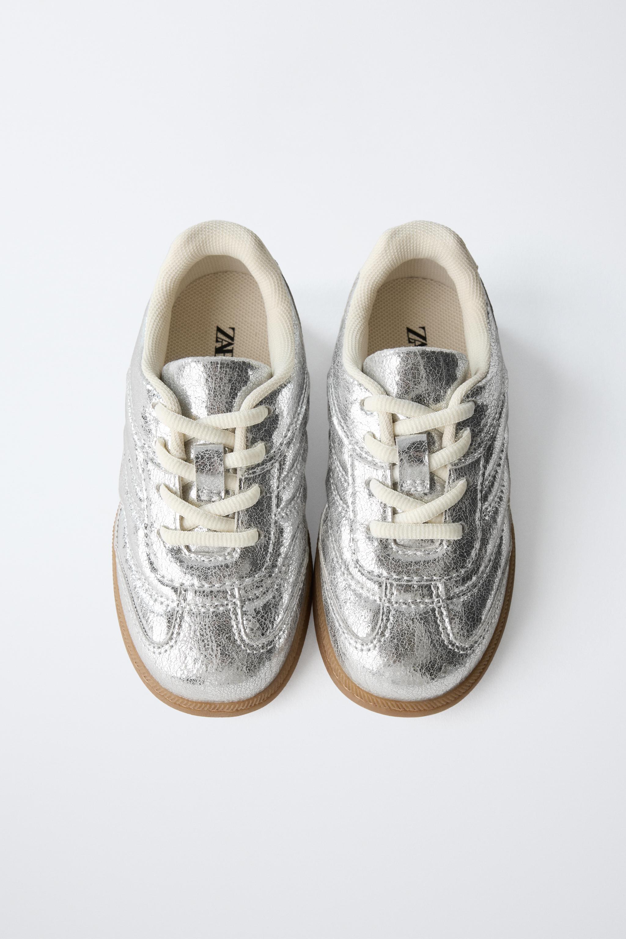 METALLIC SNEAKERS