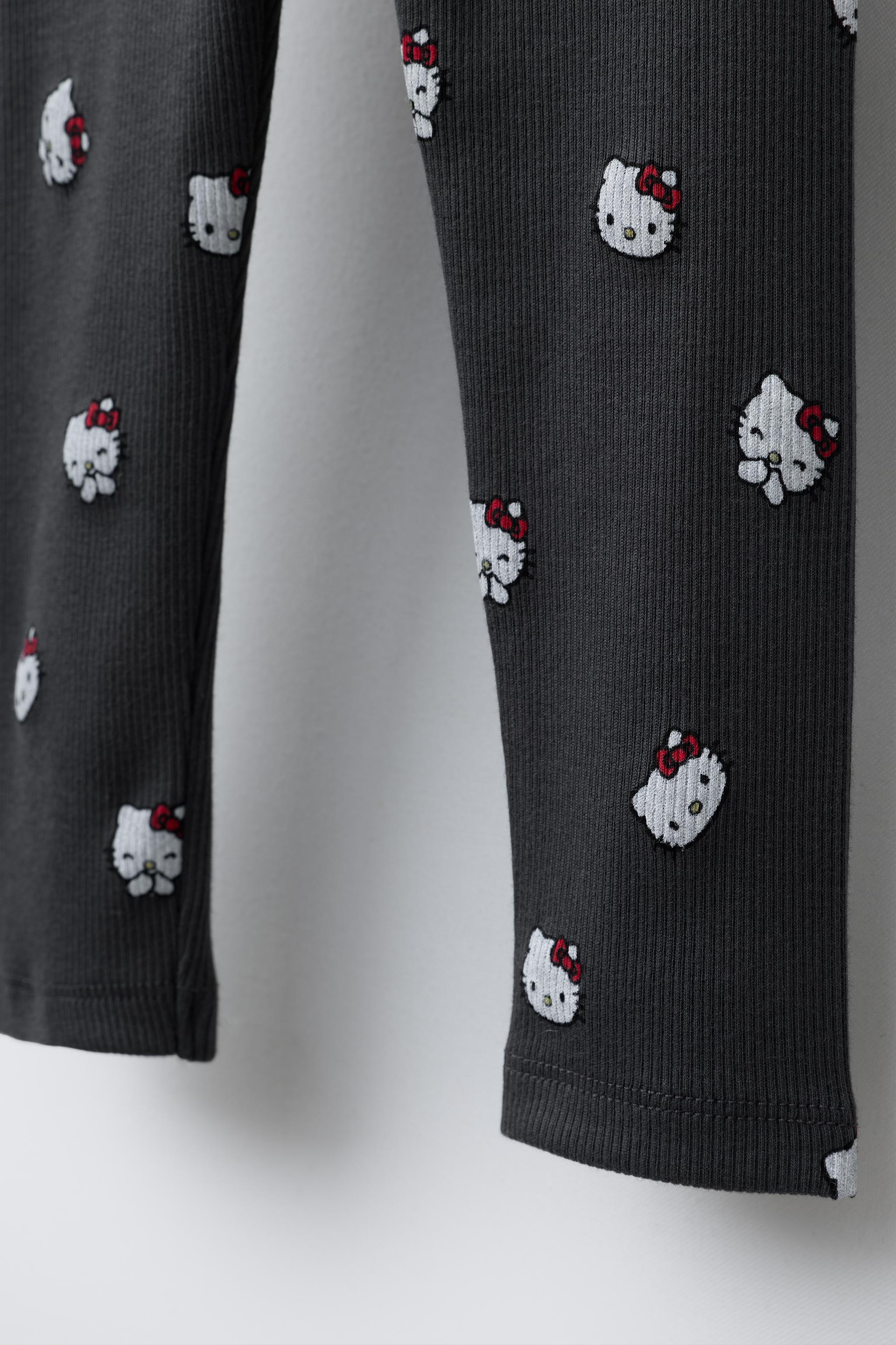 RIBBED HELLO KITTY © SANRIO LEGGINGS