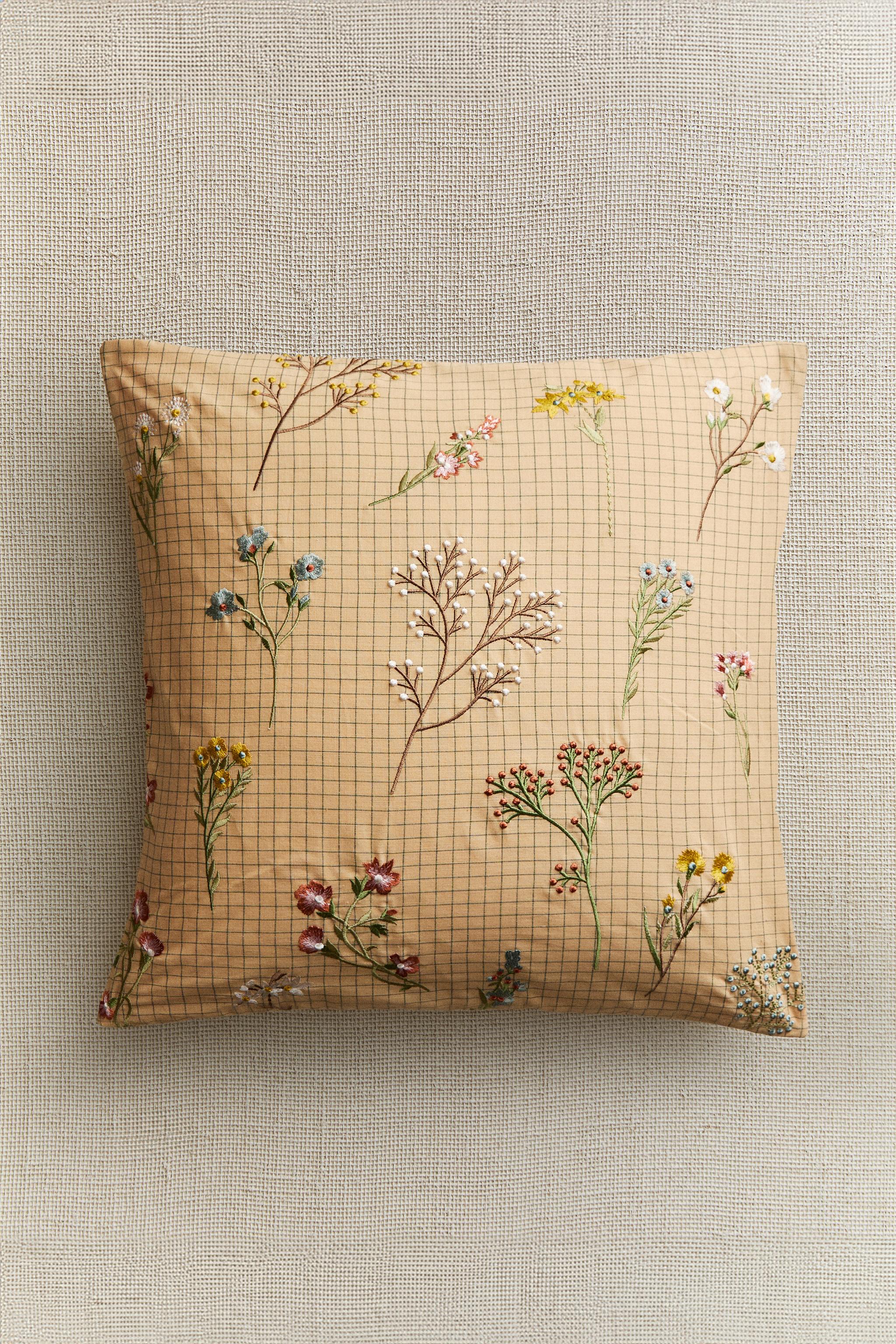 EMBROIDERED FLORAL THROW PILLOW COVER