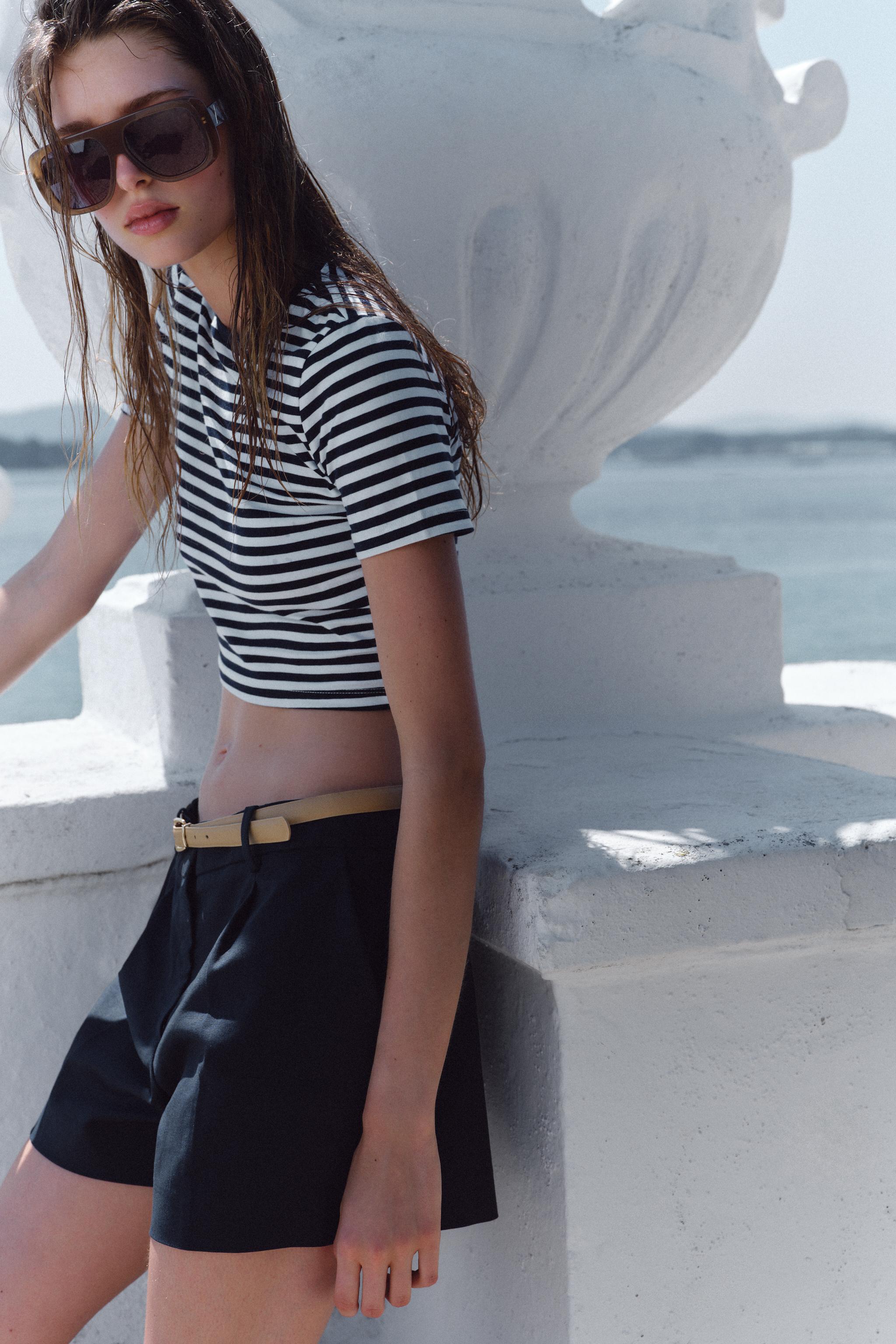 CROPPED STRETCH T-SHIRT