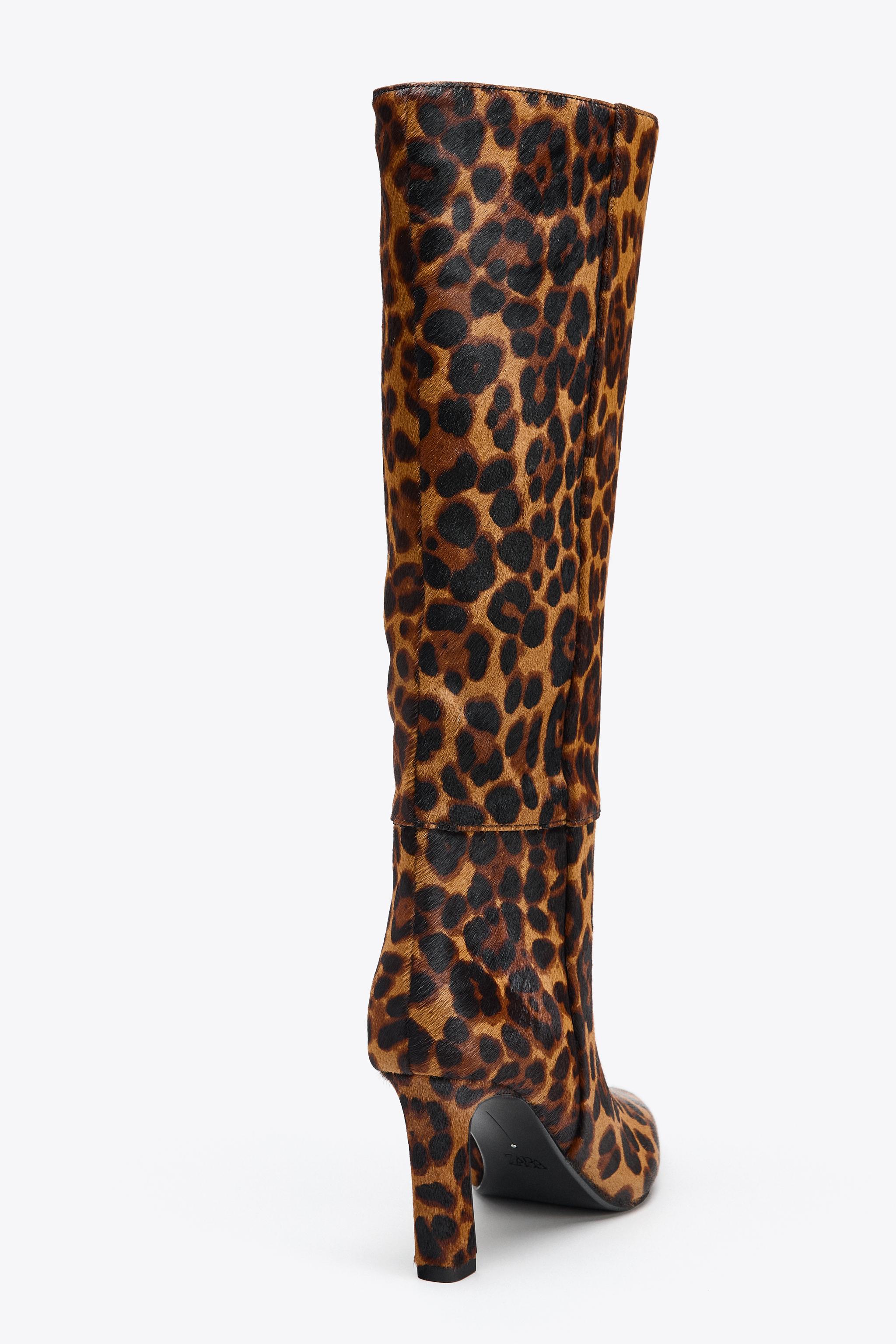 ANIMAL PRINT LEATHER BOOTS WITH FUR