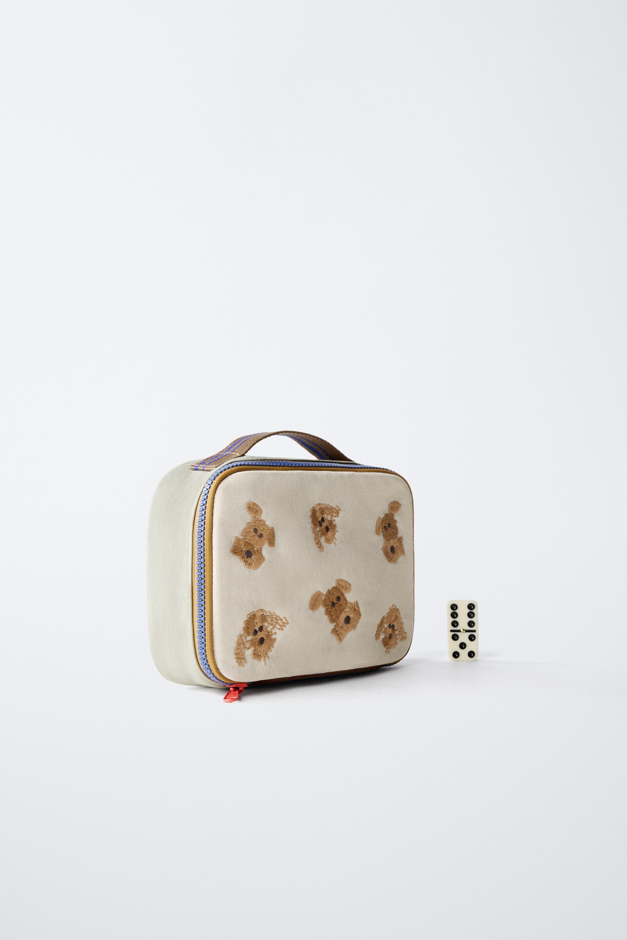PUPPY TOILETRY BAG