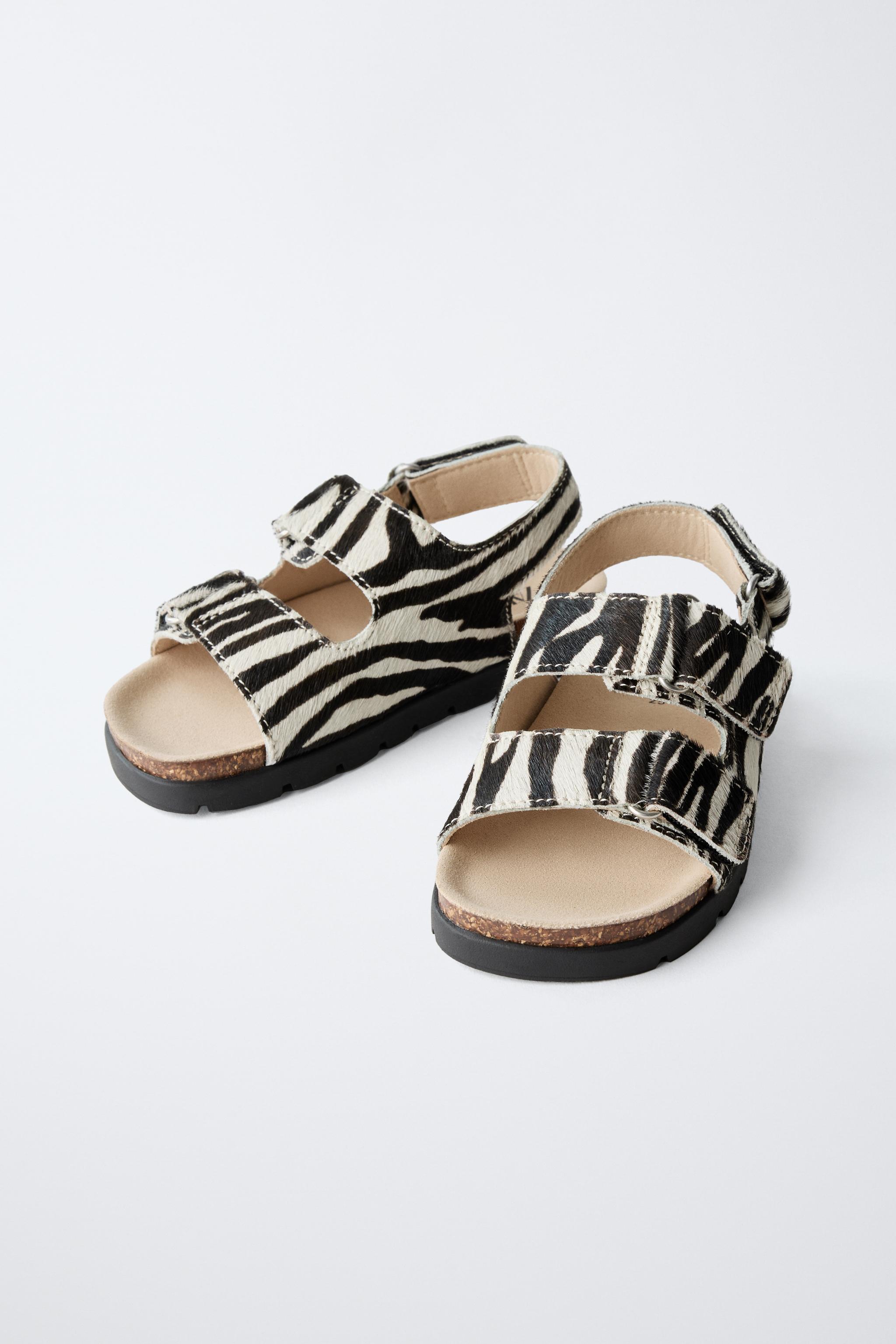ANIMAL PRINT LEATHER SANDALS