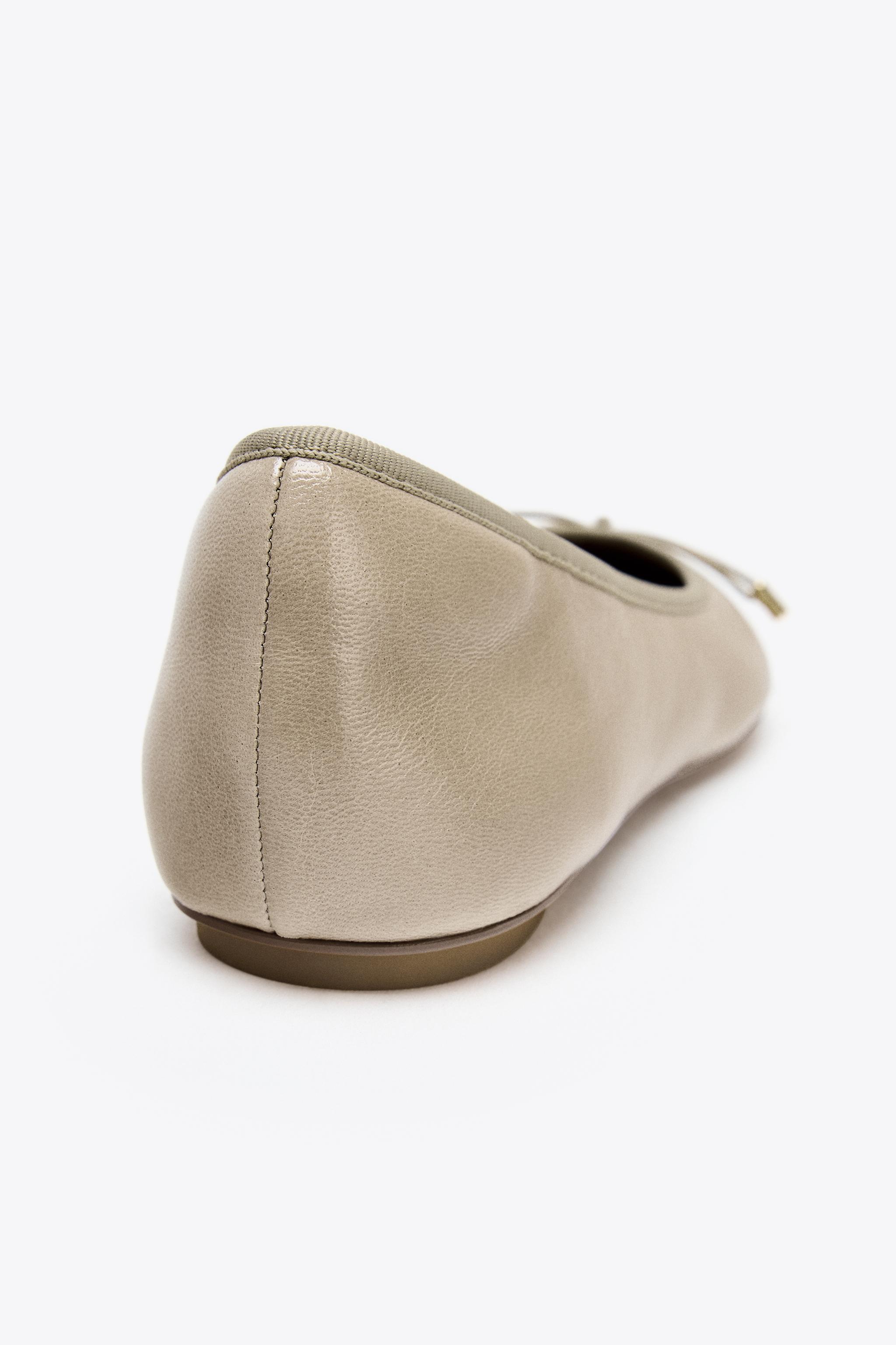 LEATHER BALLET FLATS WITH BOW
