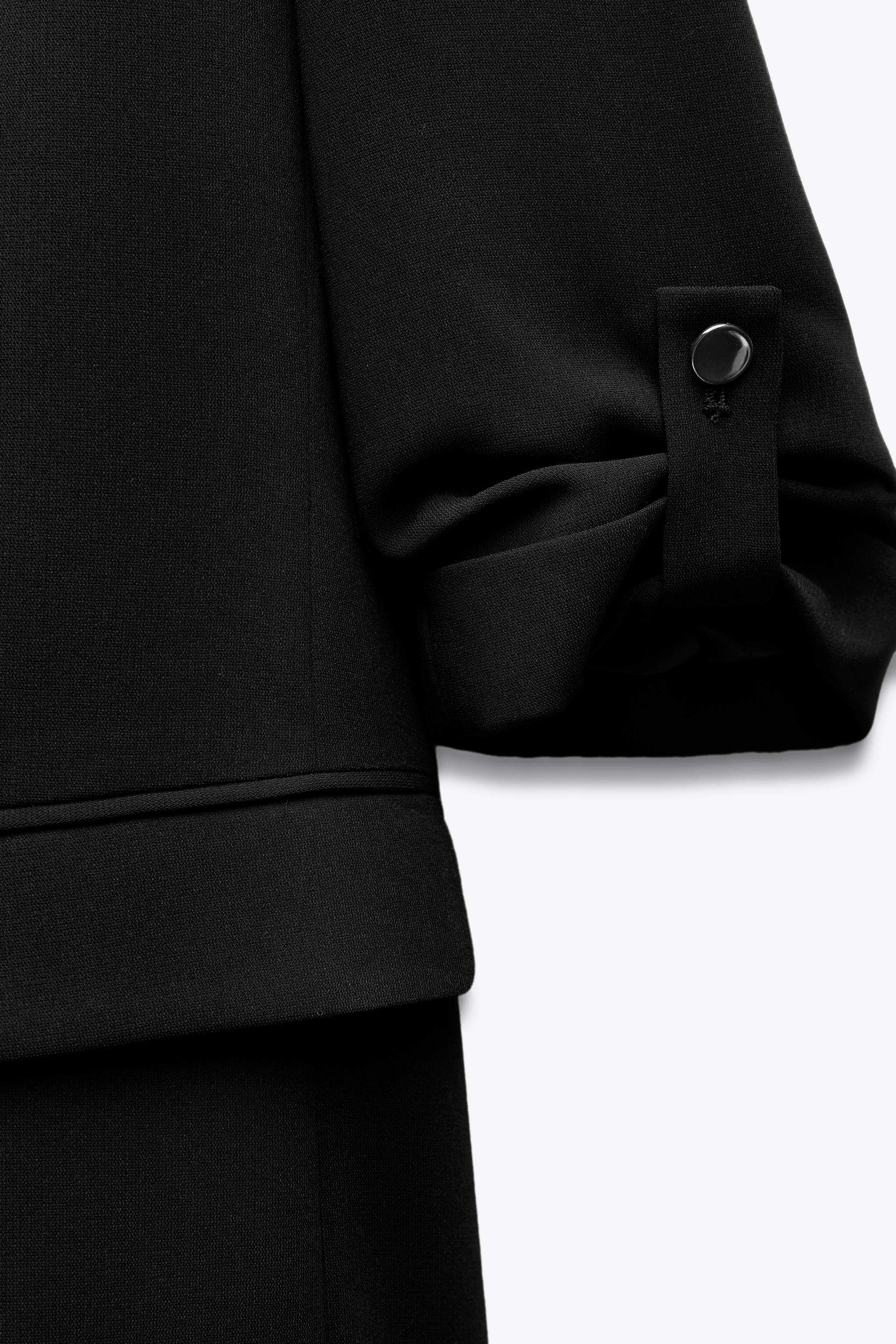 BLAZER WITH ROLLED-UP SLEEVES