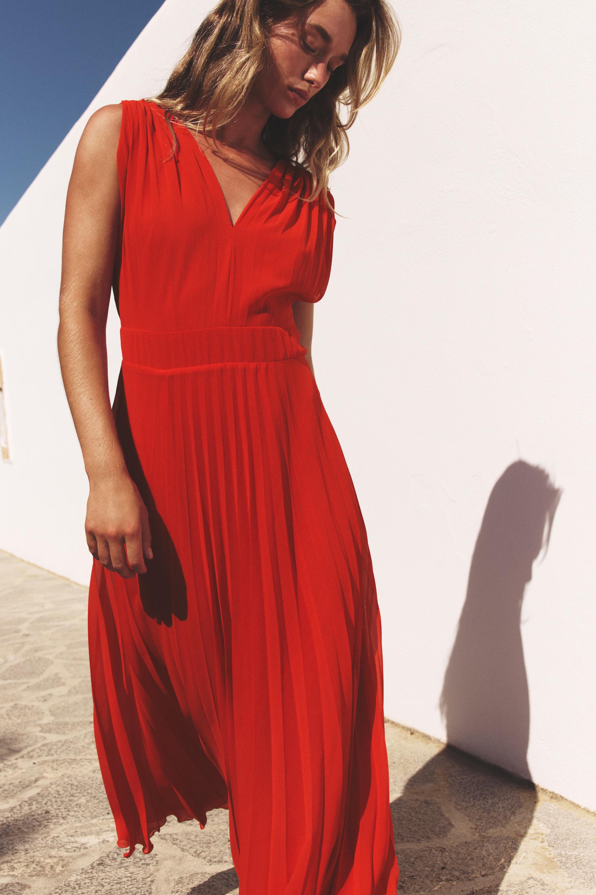 PLEATED MIDI DRESS