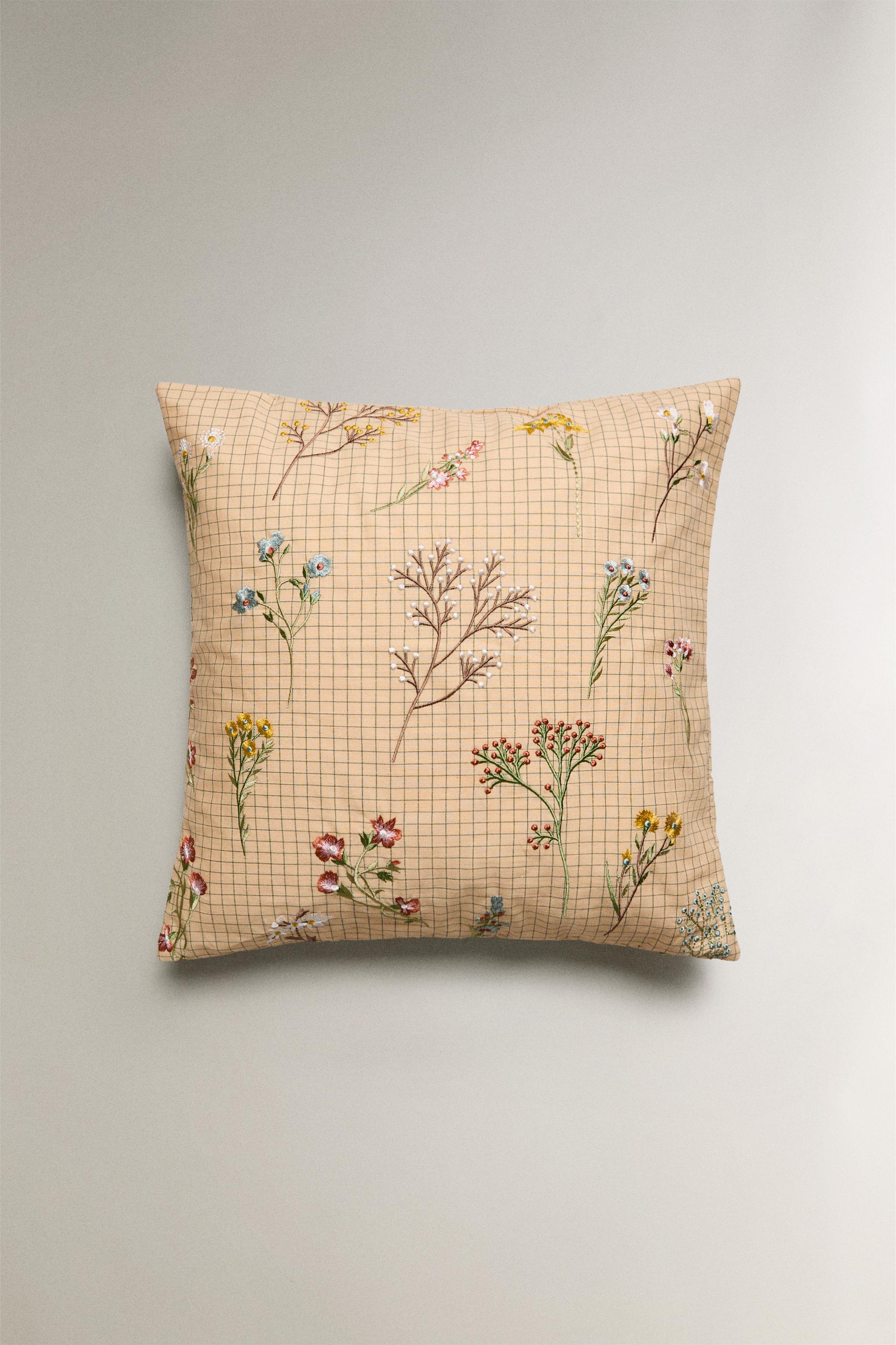 EMBROIDERED FLORAL THROW PILLOW COVER