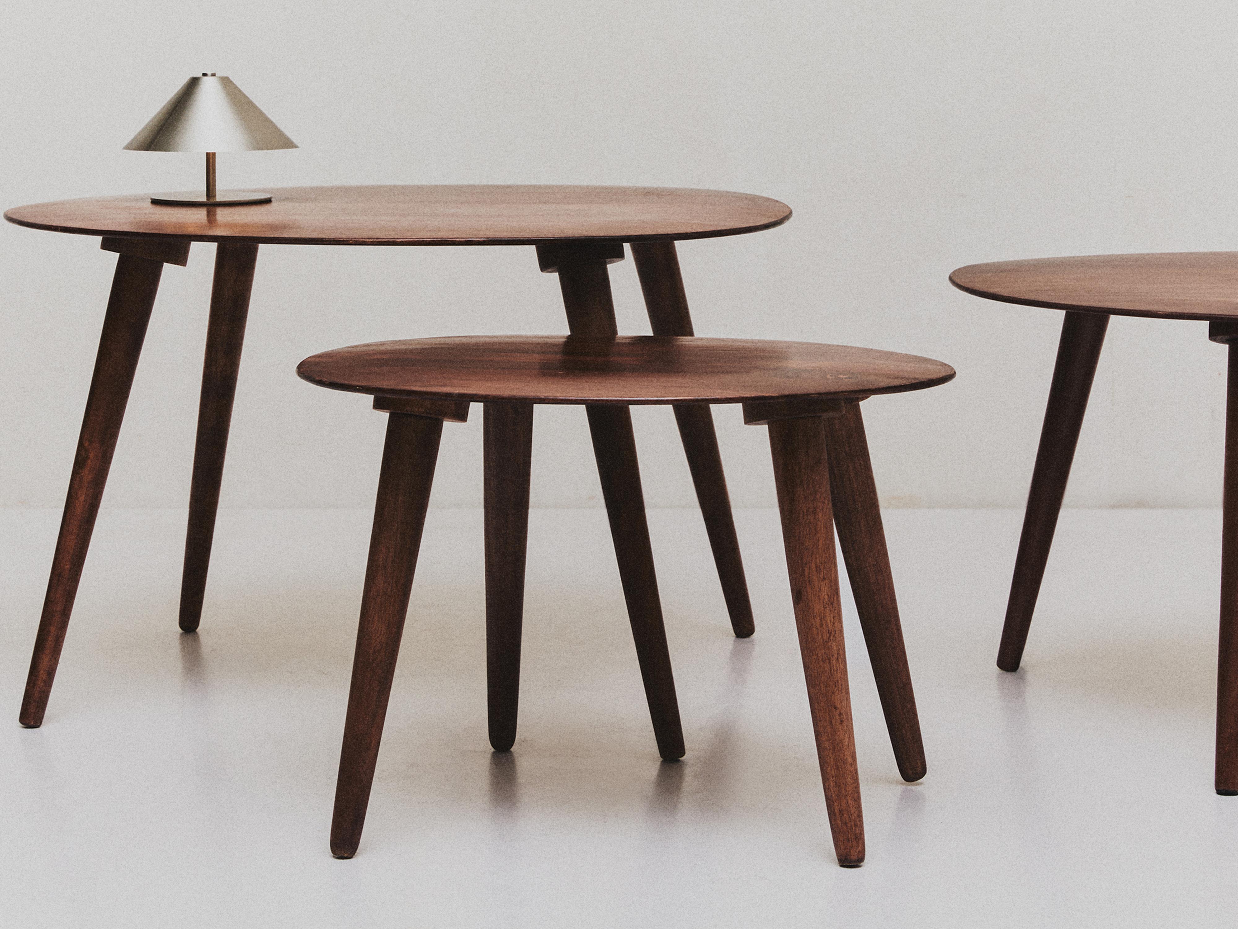 BEVELED WOODEN COFFEE TABLE